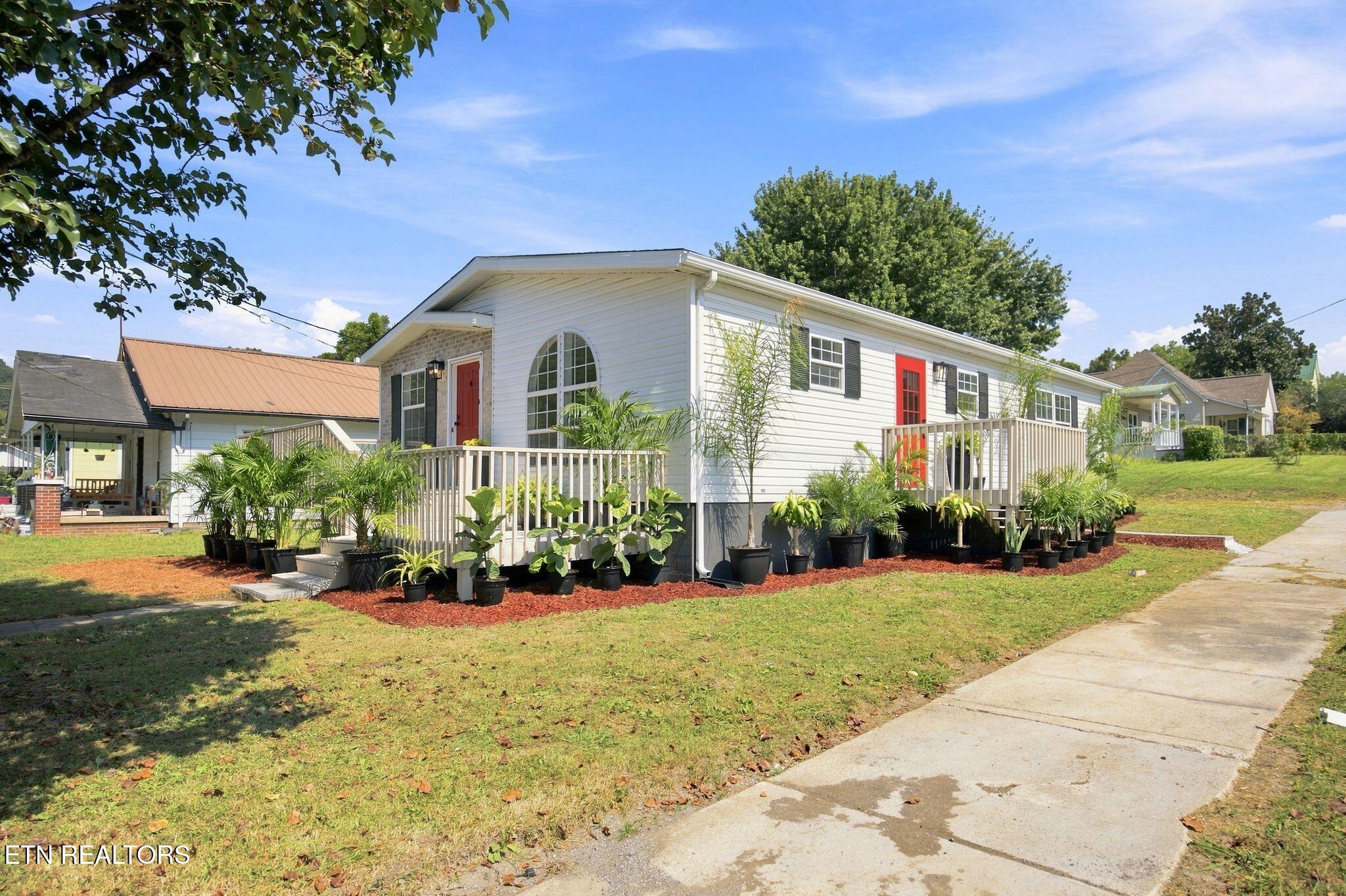 200 N Indiana Avenue Lafollette TN 37766