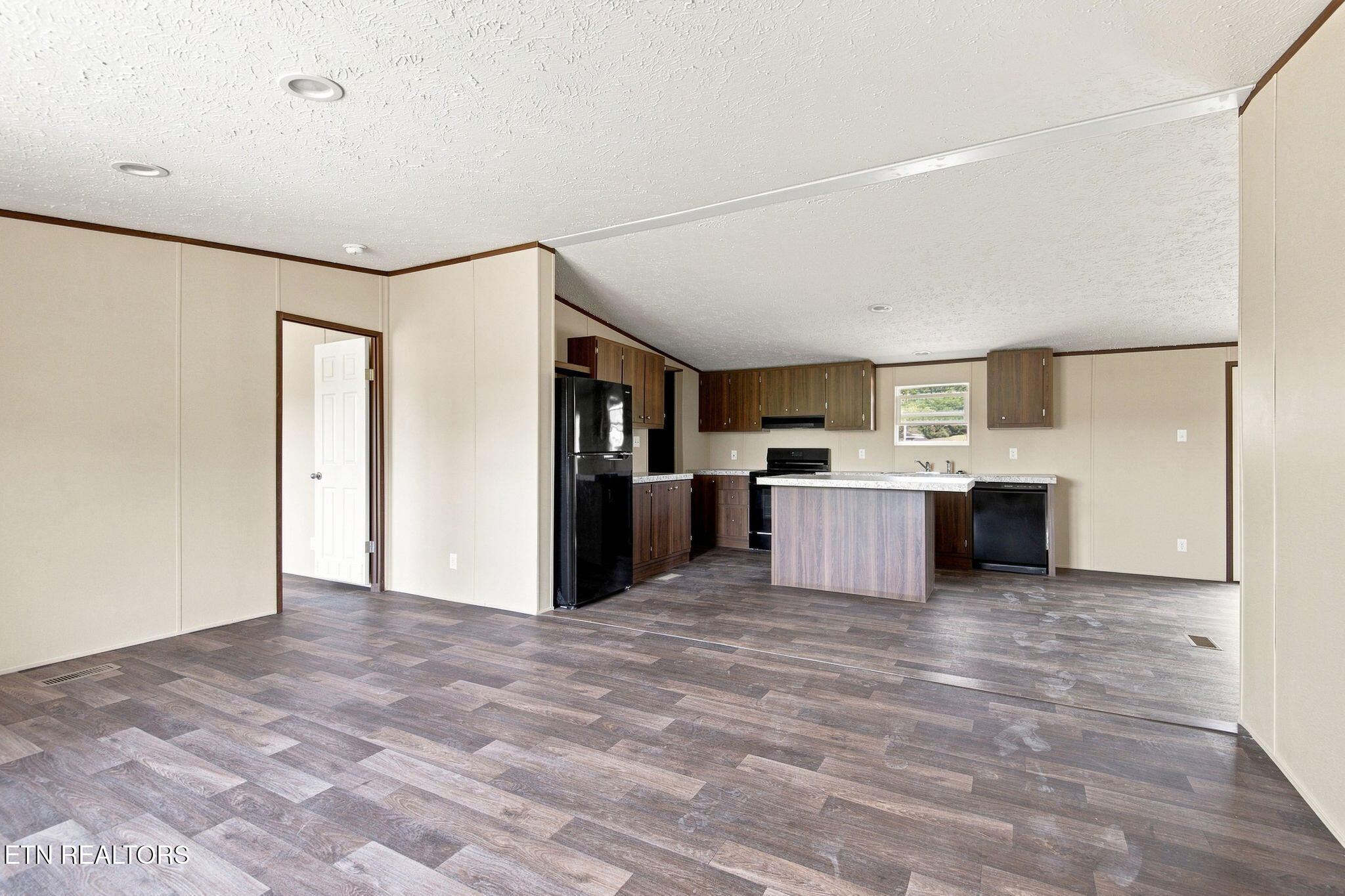 2888 Old Highway 63 Speedwell TN 37870