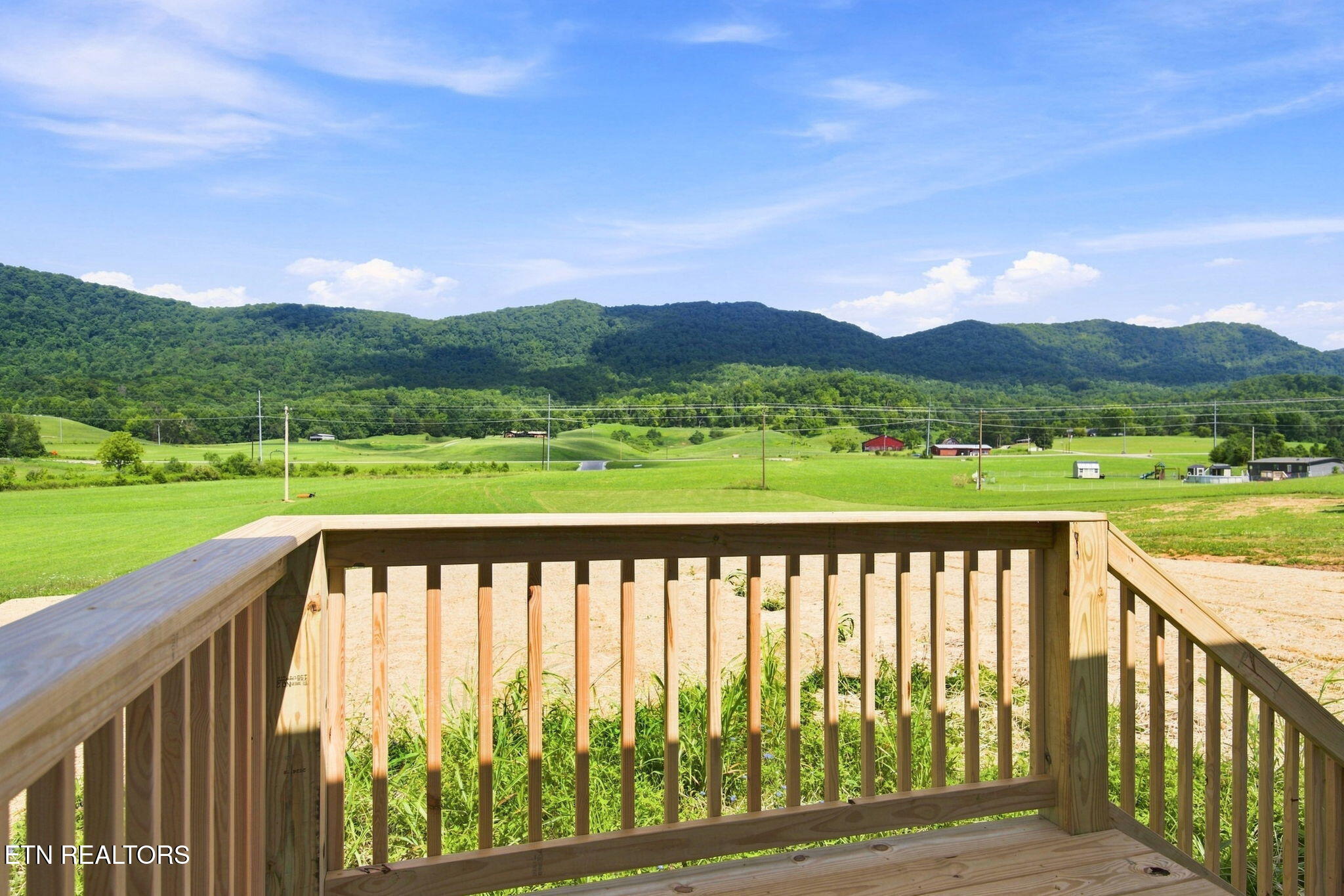 2888 Old Highway 63 Speedwell TN 37870