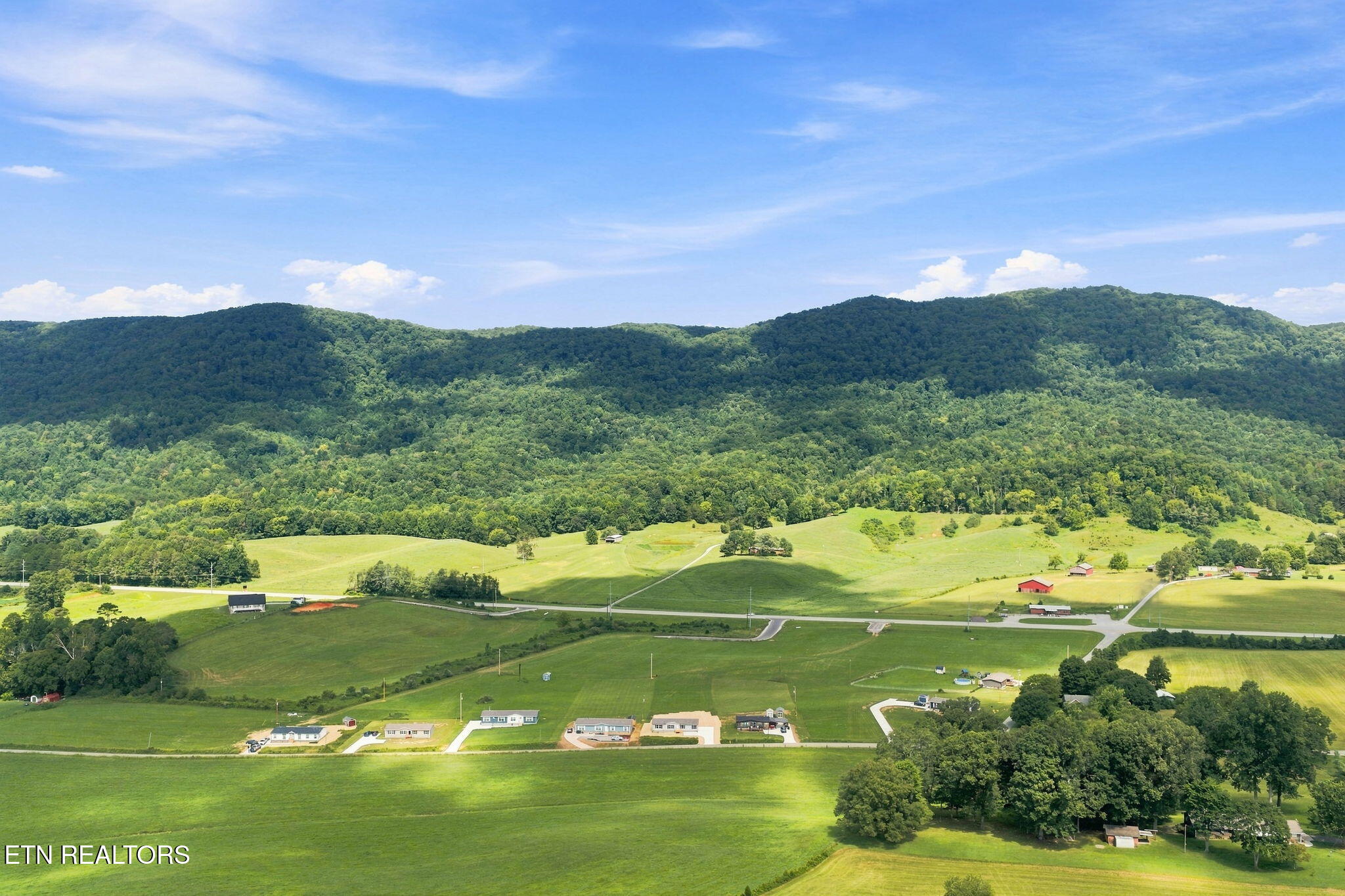 2888 Old Highway 63 Speedwell TN 37870