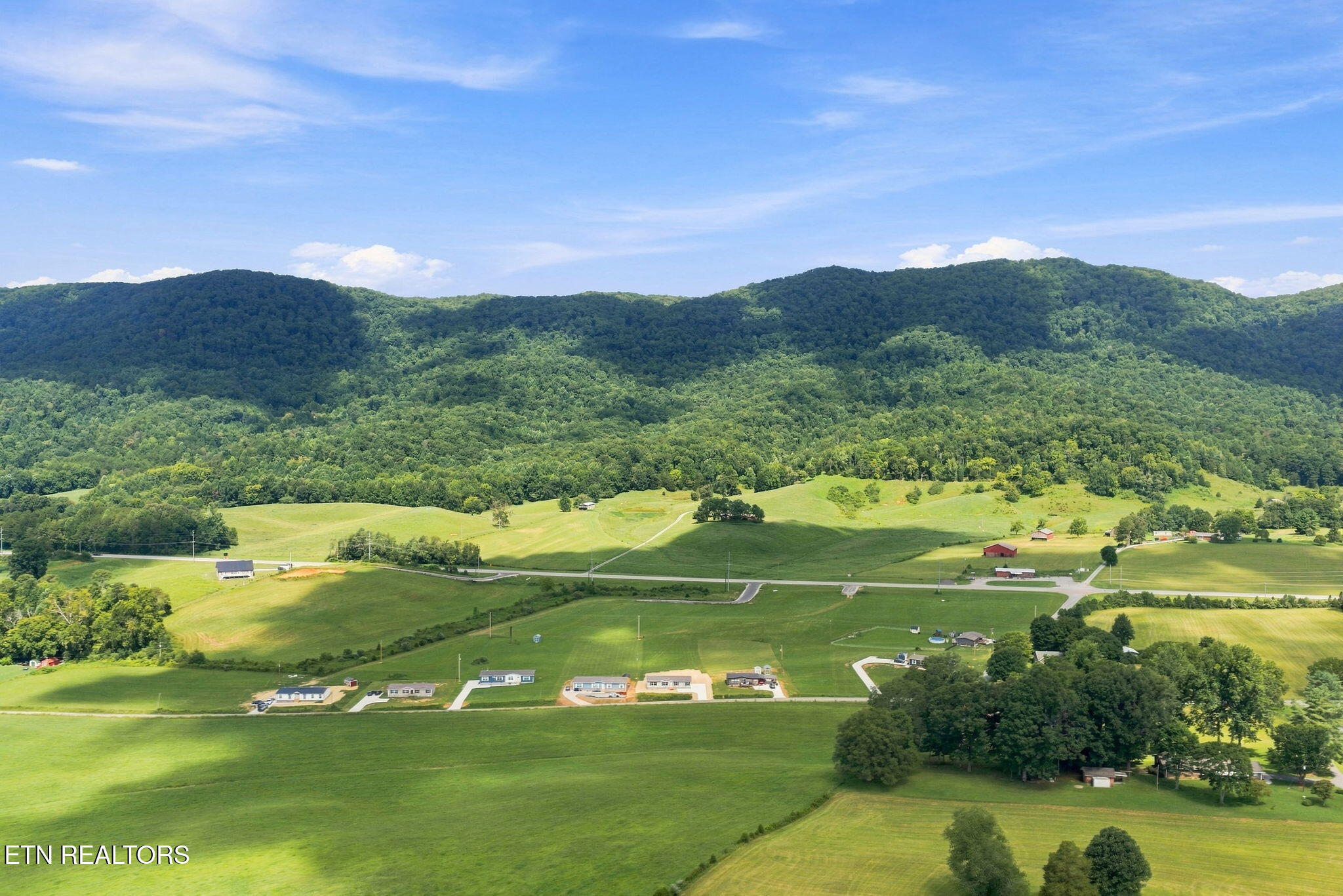 2888 Old Highway 63 Speedwell TN 37870