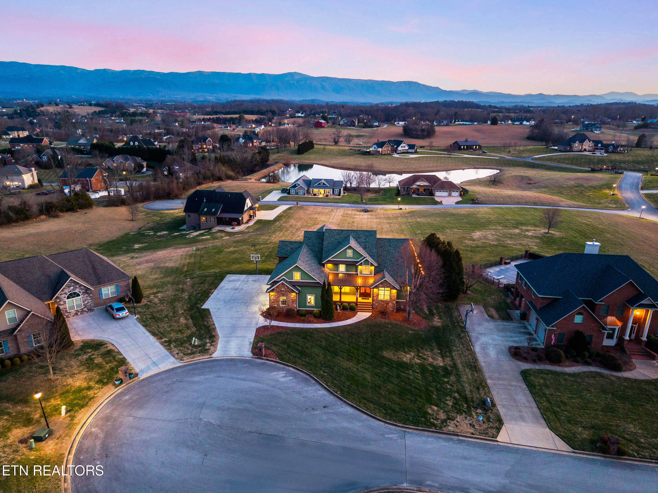 306 E Hawthorne Court Greeneville TN 37745