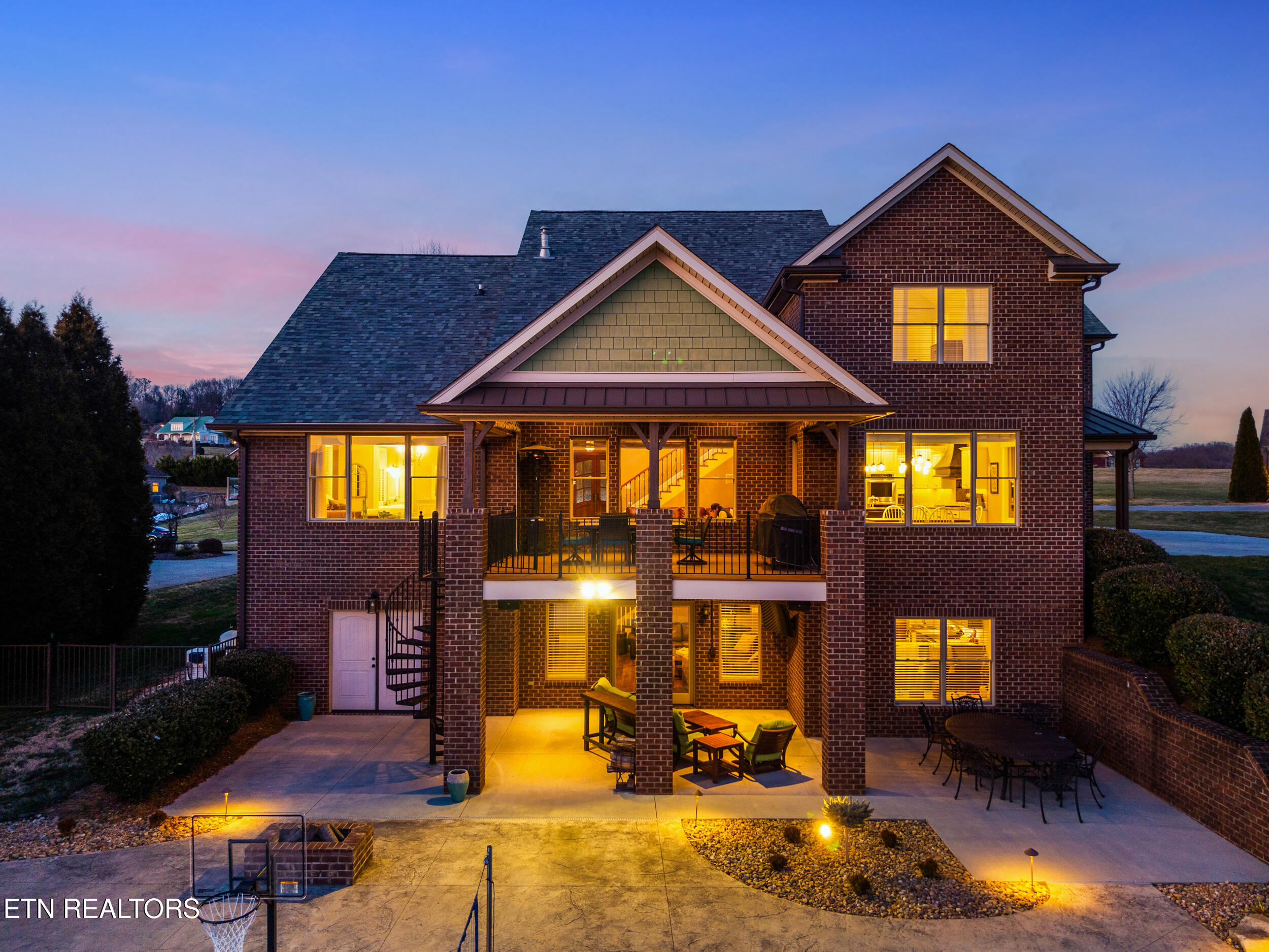 306 E Hawthorne Court Greeneville TN 37745