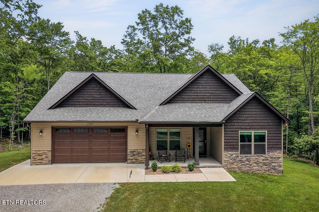 1507 E Overlook Road Monterey TN 38574