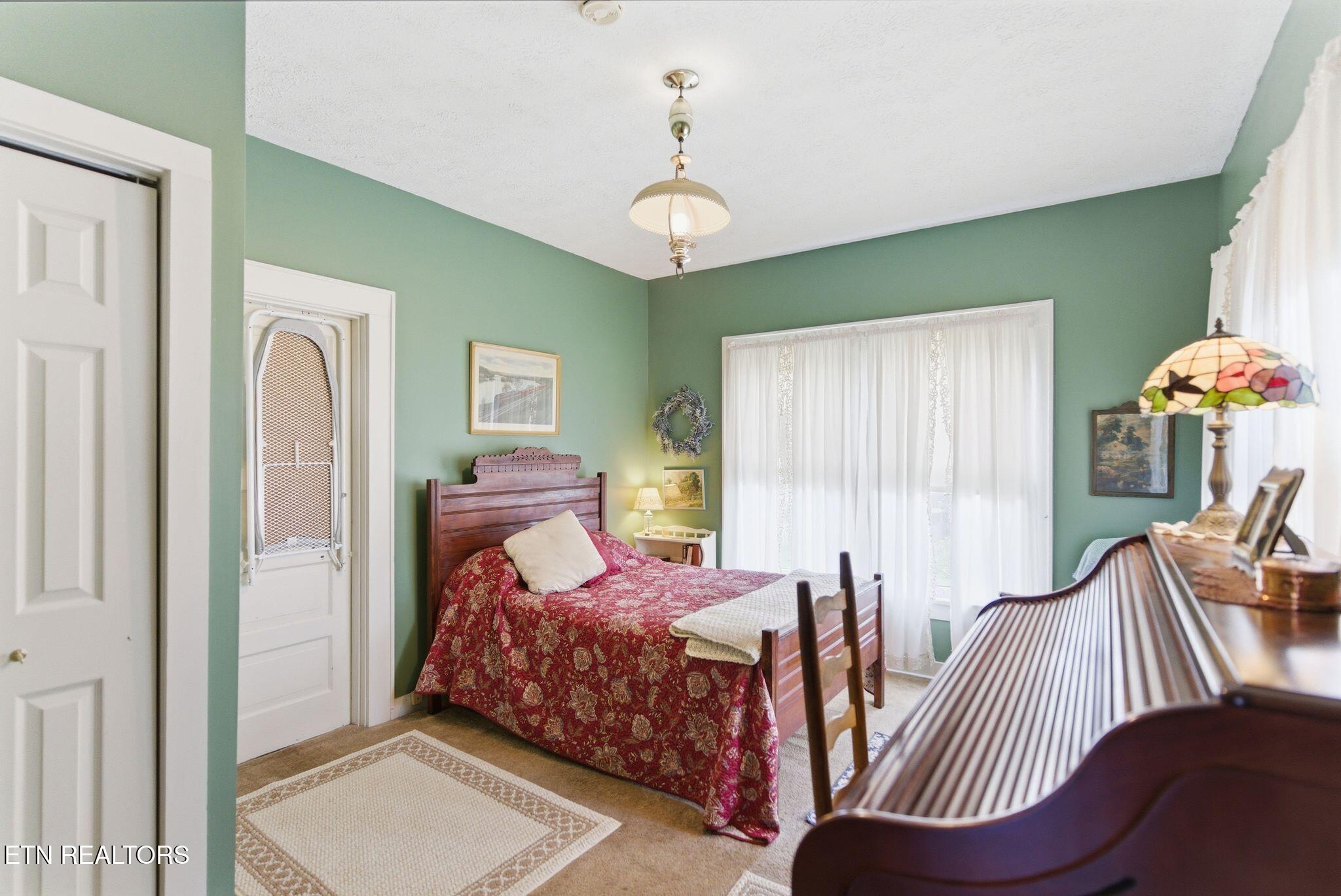 3320 Monmouth Street Knoxville TN 37917