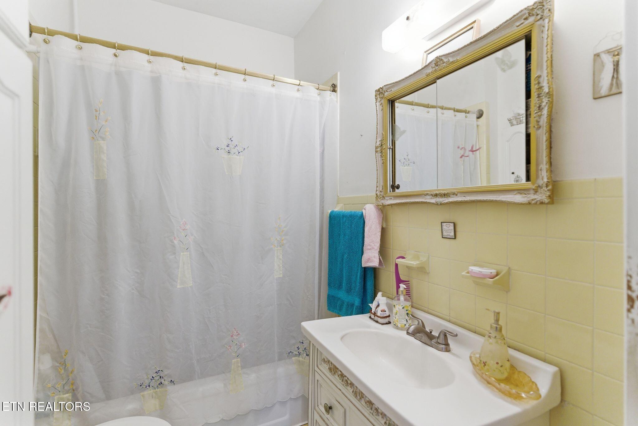 3320 Monmouth Street Knoxville TN 37917