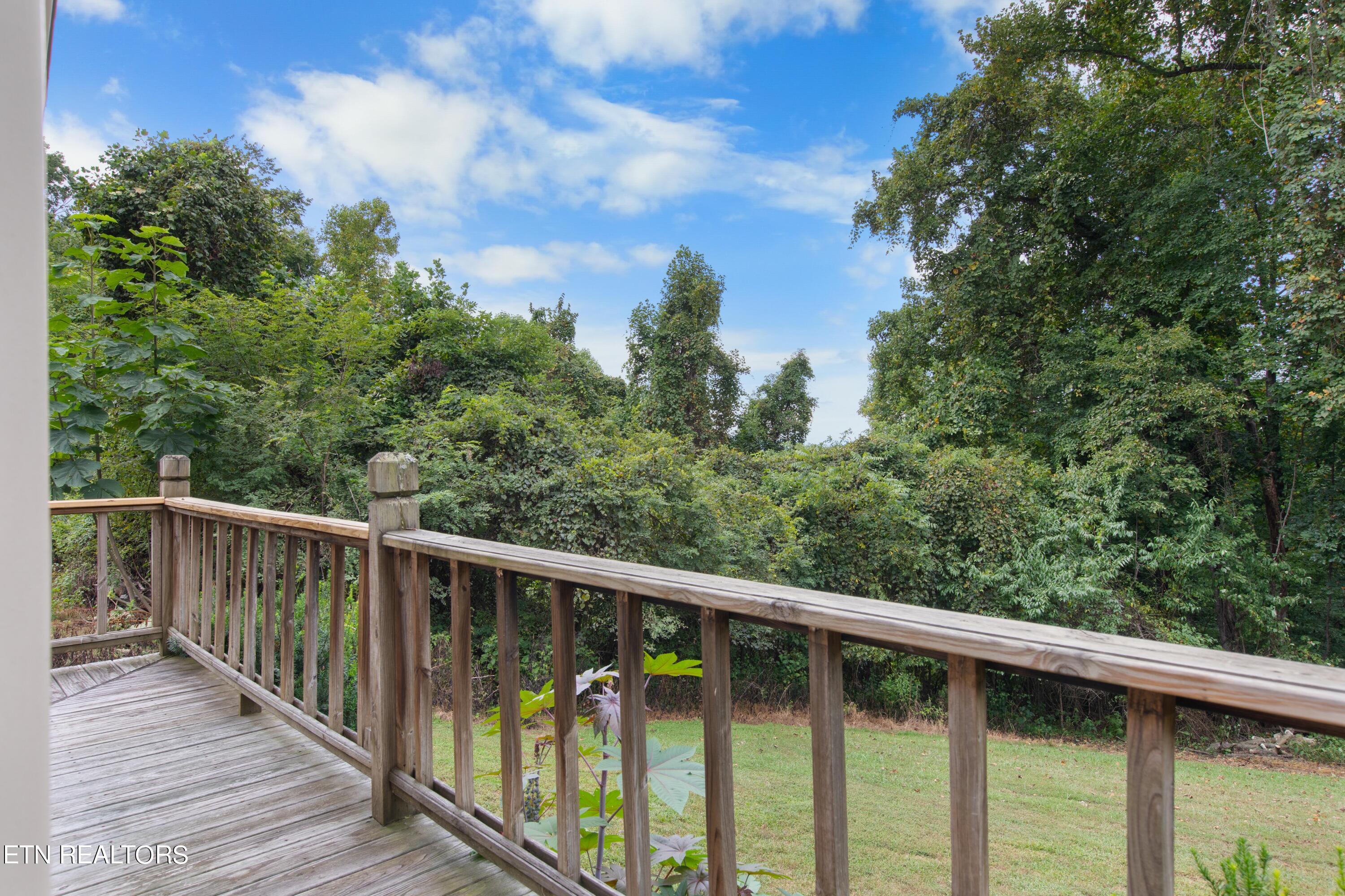 295 Bob Wright Road Maynardville TN 37807