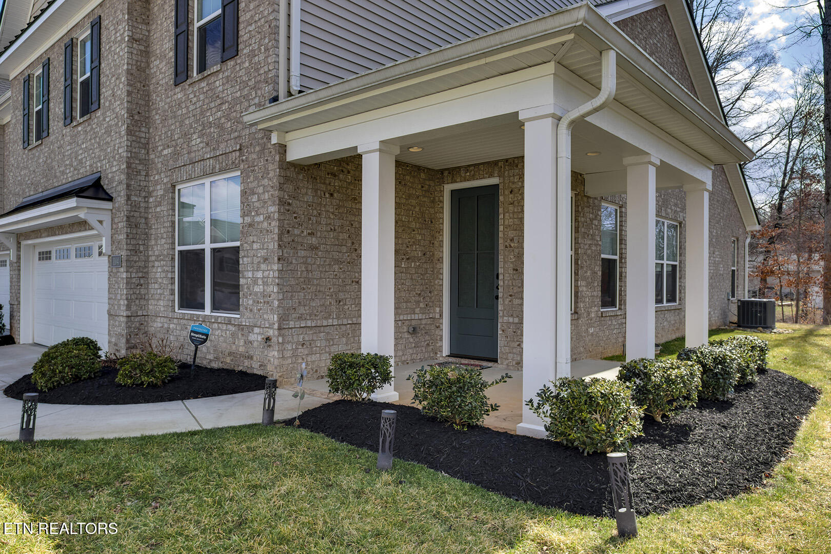 1104 Sawtooth Oak Way Knoxville TN 37932