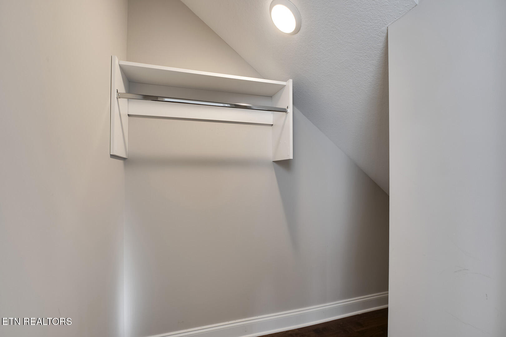 1104 Sawtooth Oak Way Knoxville TN 37932