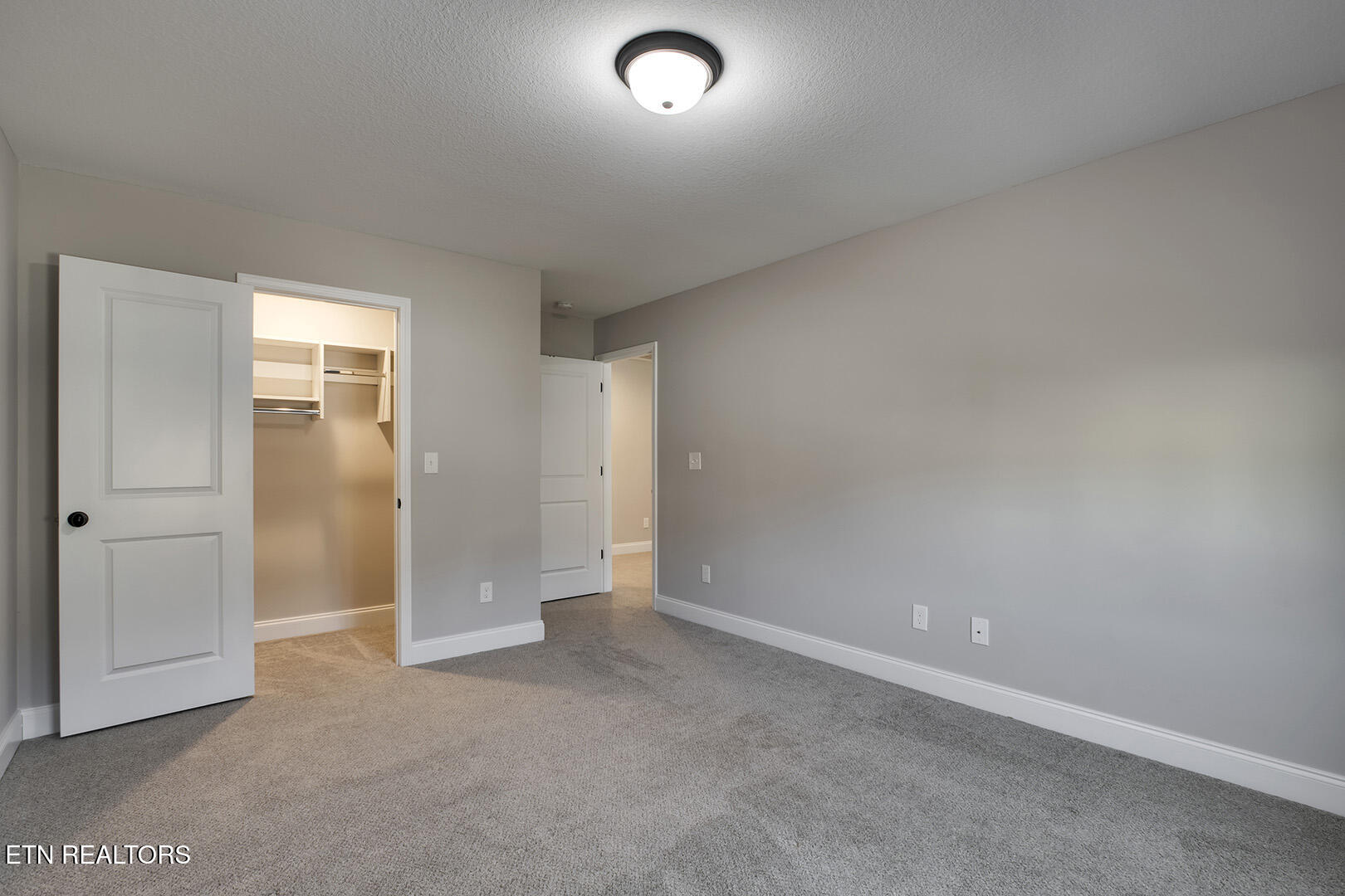 1104 Sawtooth Oak Way Knoxville TN 37932