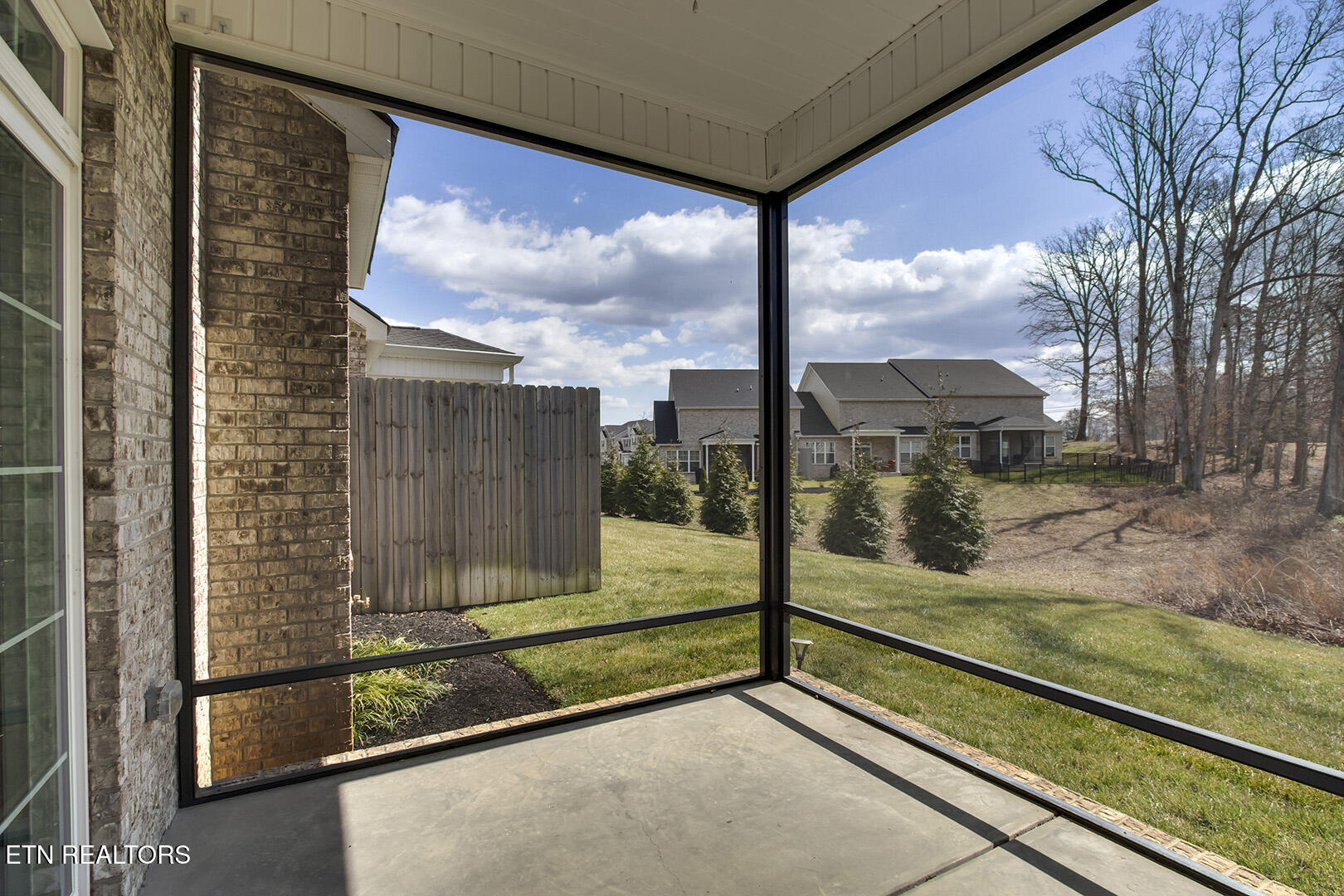 1104 Sawtooth Oak Way Knoxville TN 37932