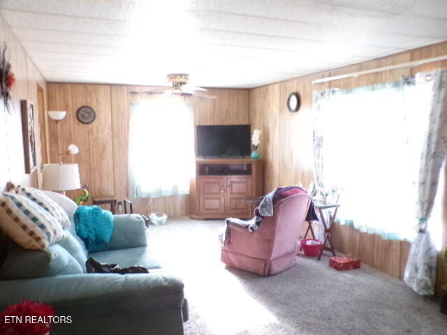 150 Forest Hill Drive Harriman TN 37748