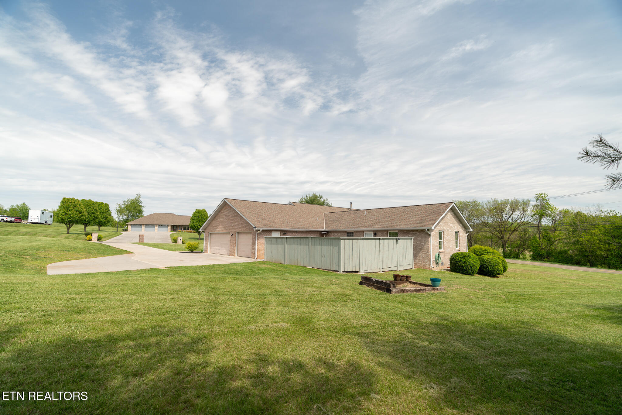 1209 Meadowlands Circle Sevierville TN 37876
