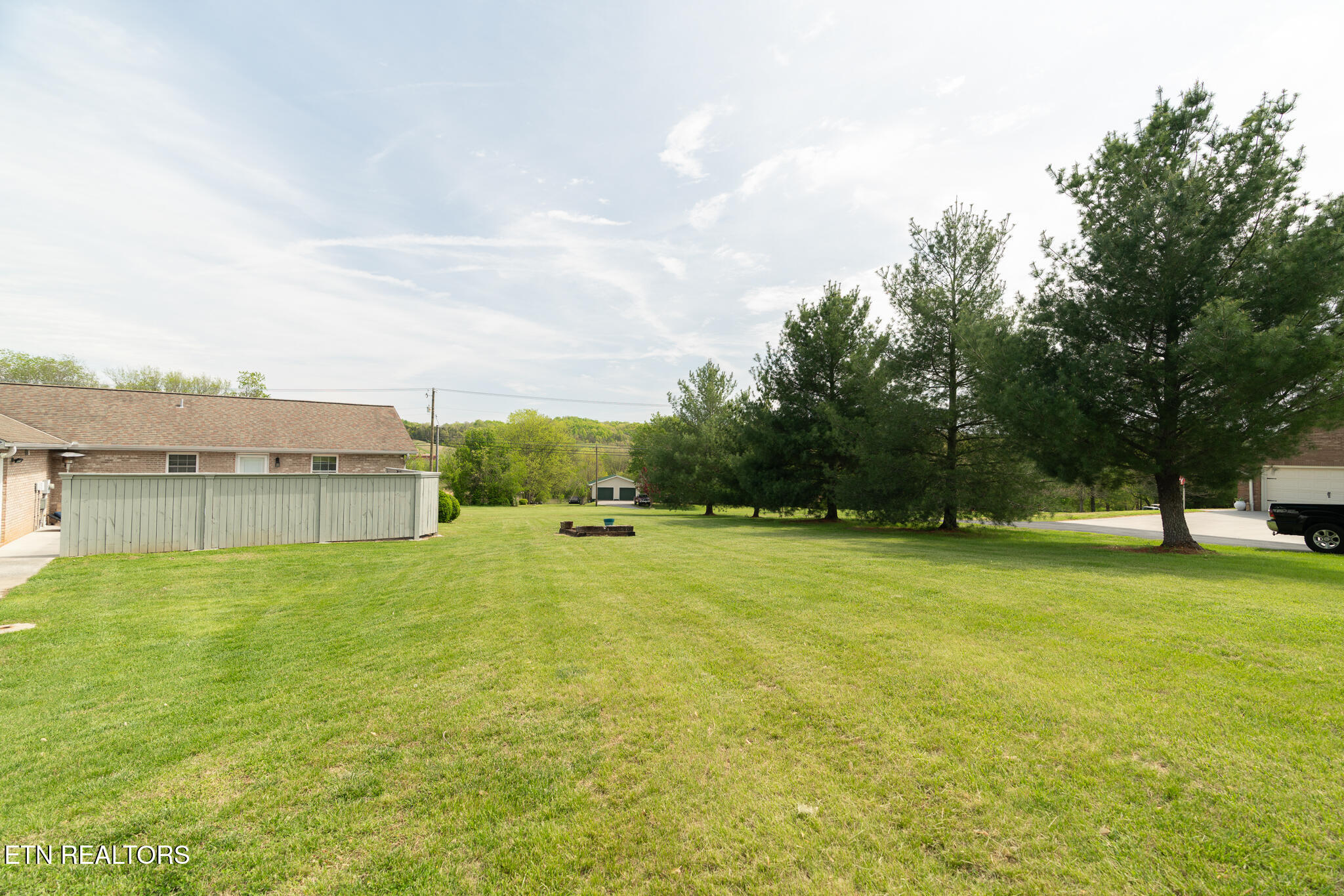 1209 Meadowlands Circle Sevierville TN 37876