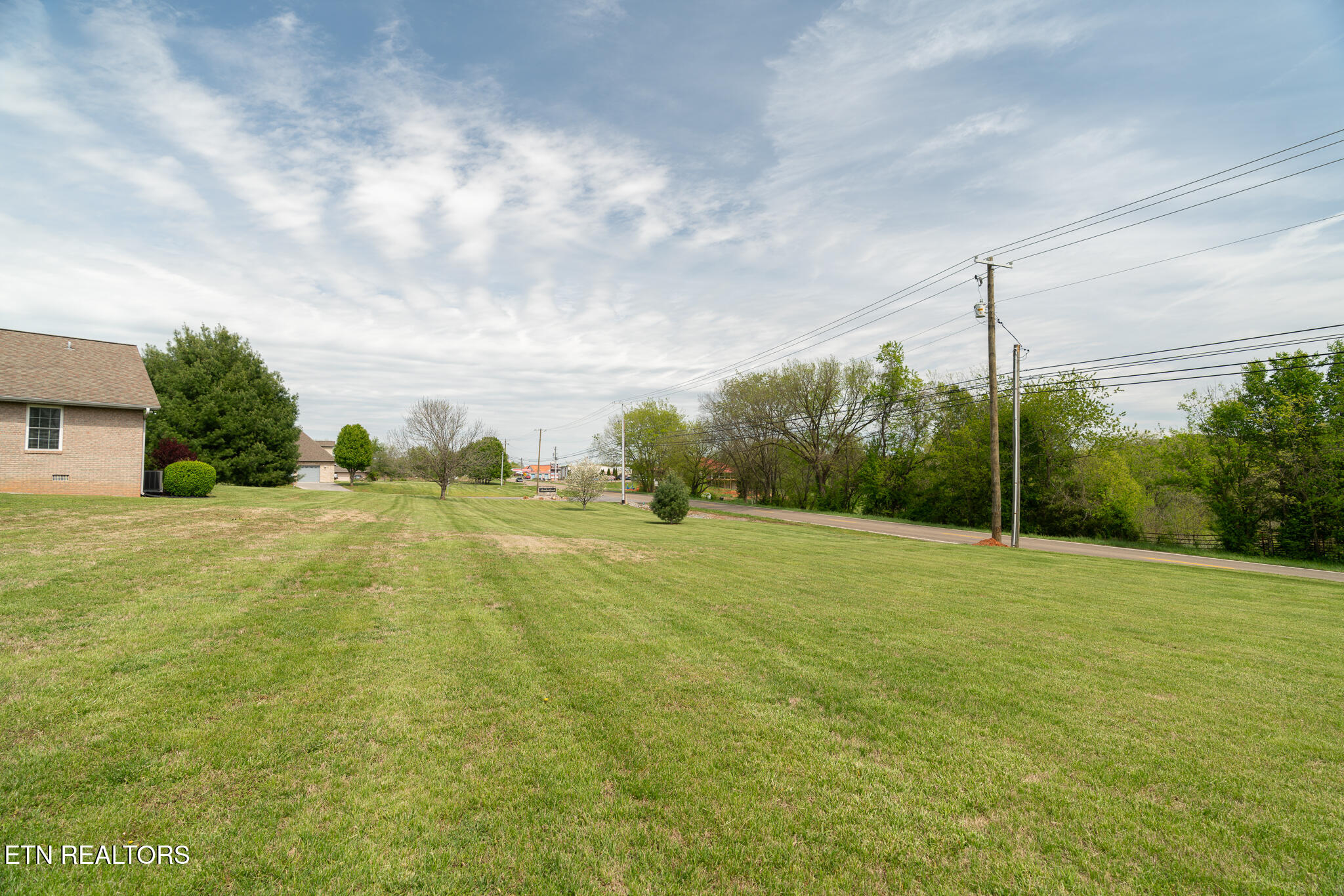 1209 Meadowlands Circle Sevierville TN 37876