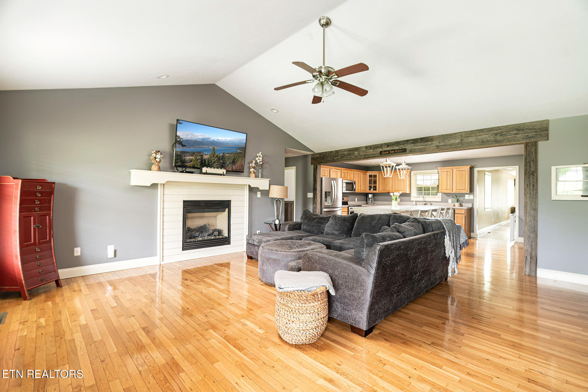1209 Meadowlands Circle Sevierville TN 37876