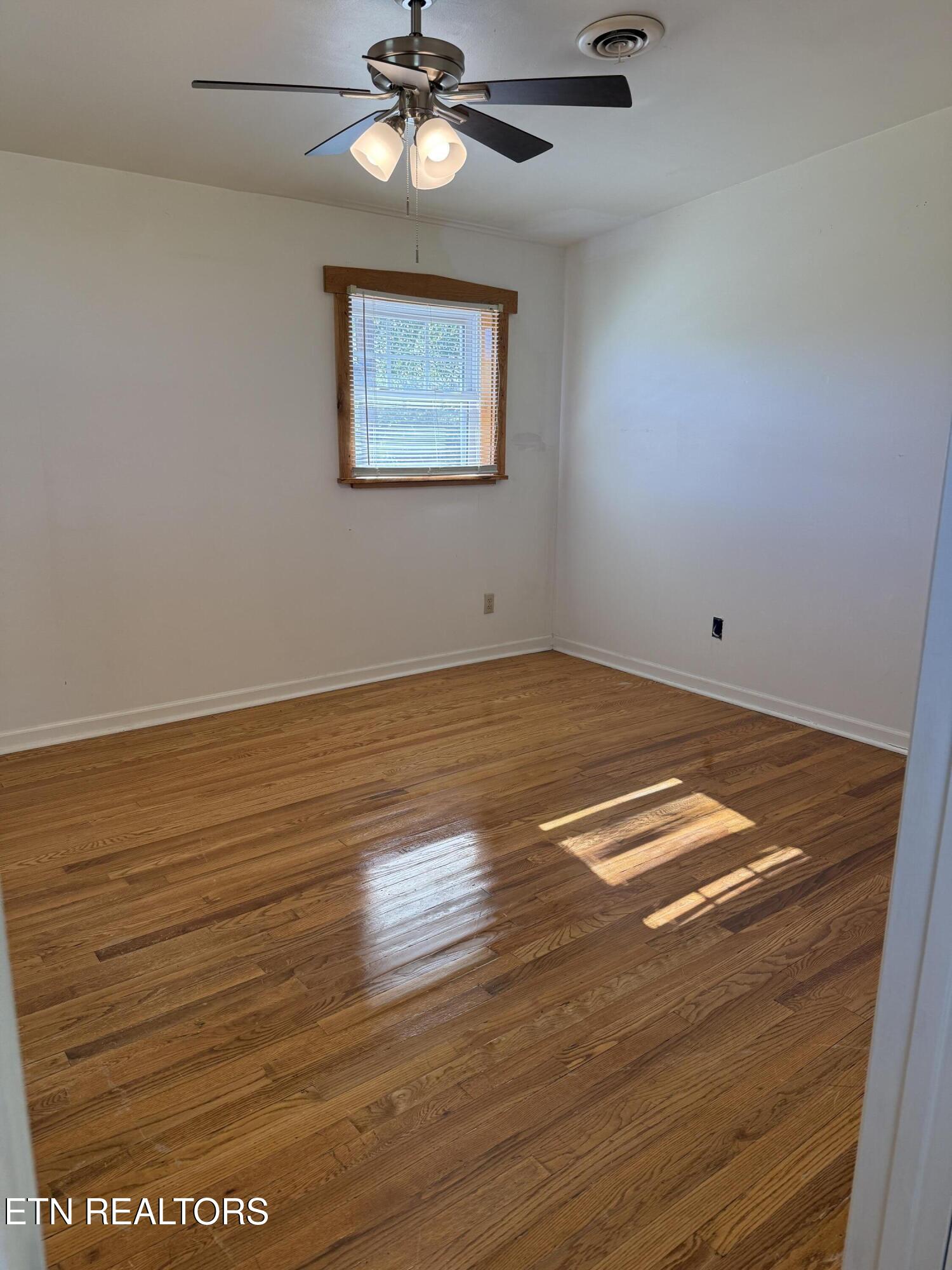 1128 Old Harriman Highway Oliver Springs TN 37840