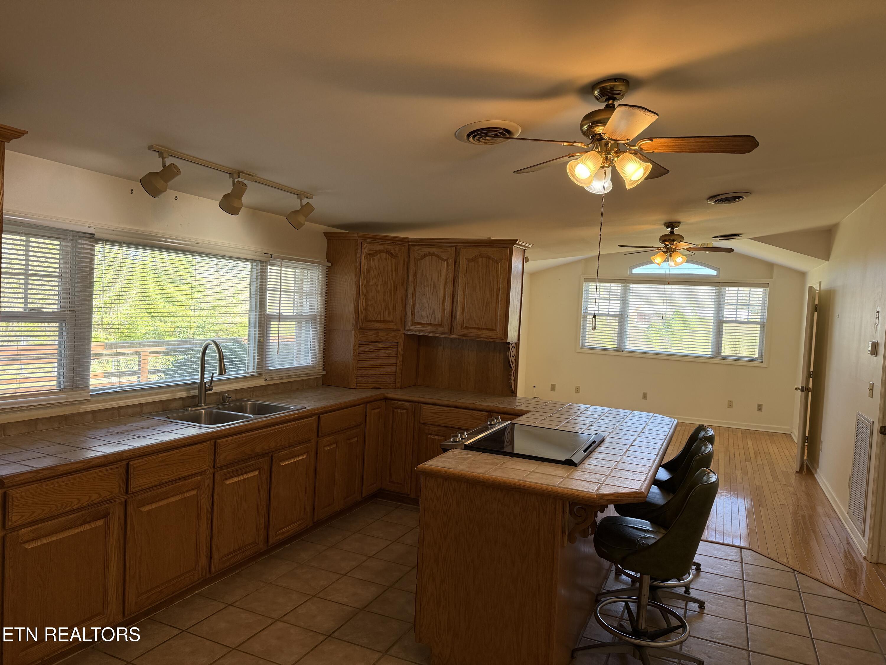 1128 Old Harriman Highway Oliver Springs TN 37840
