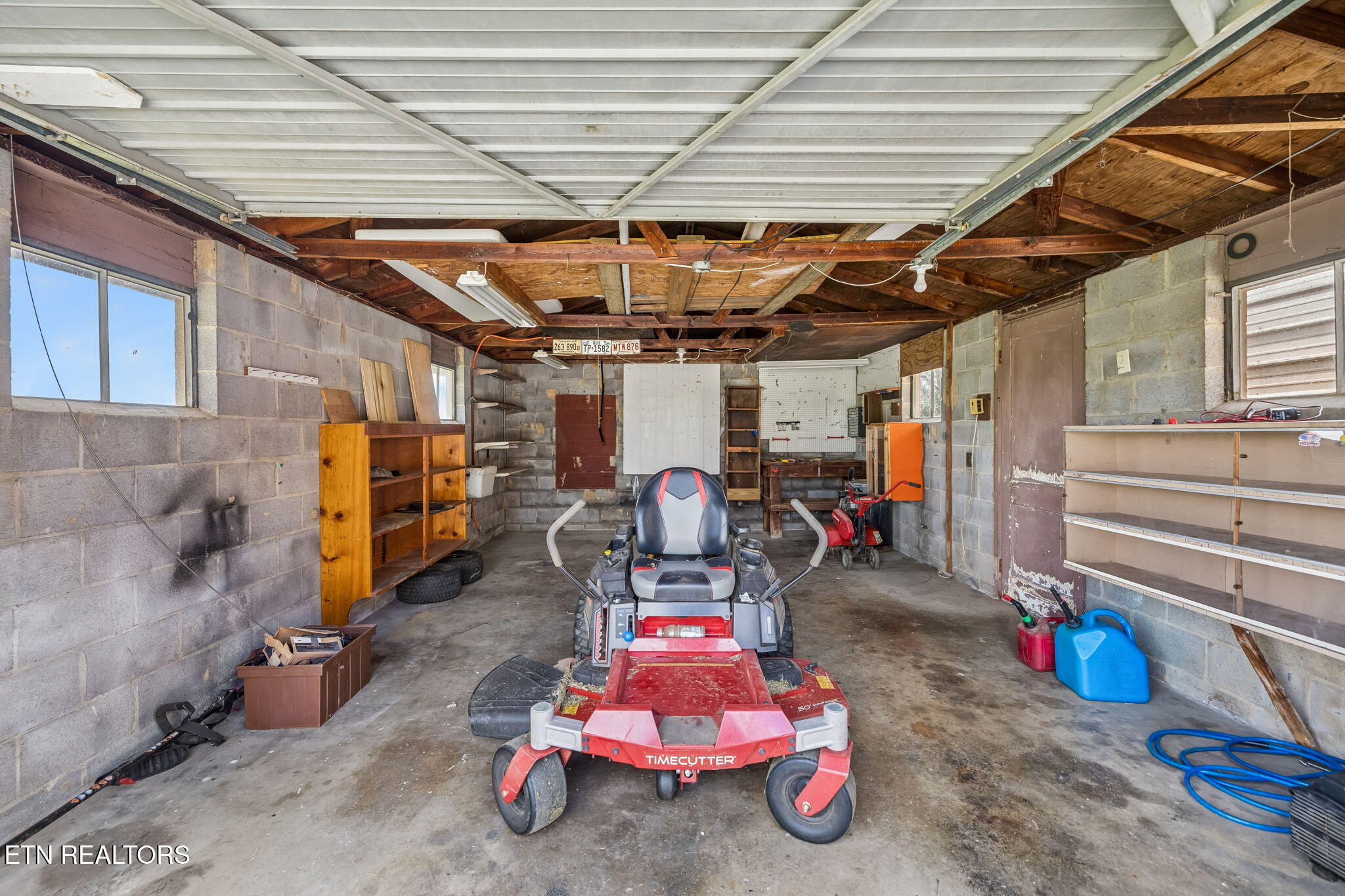 132 Webb Circle Lenoir City TN 37771