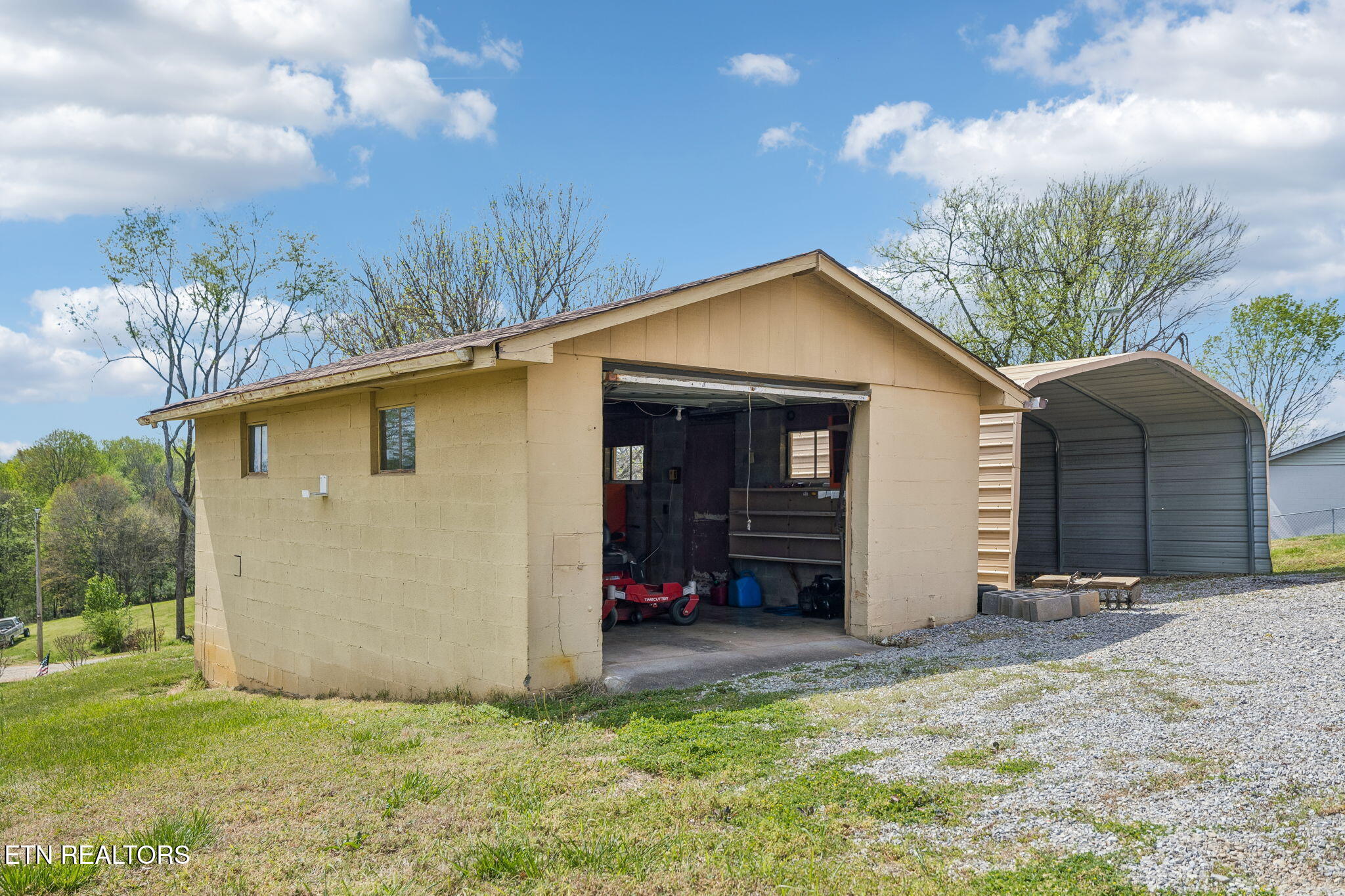 132 Webb Circle Lenoir City TN 37771