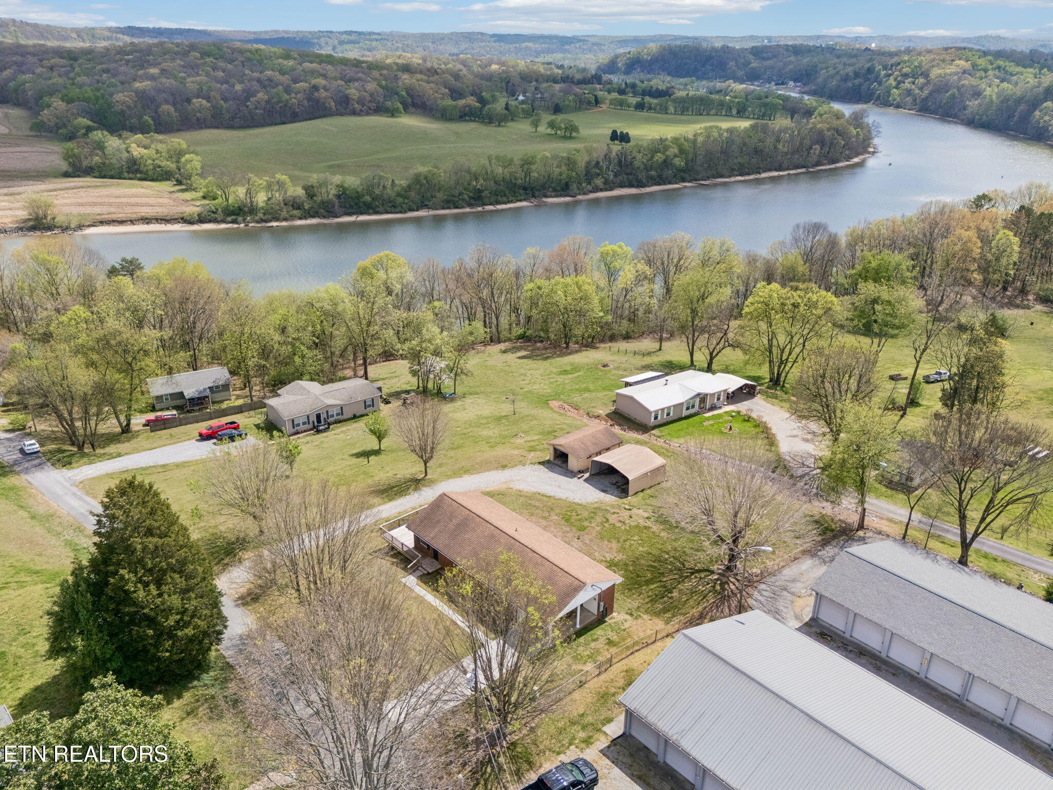 132 Webb Circle Lenoir City TN 37771