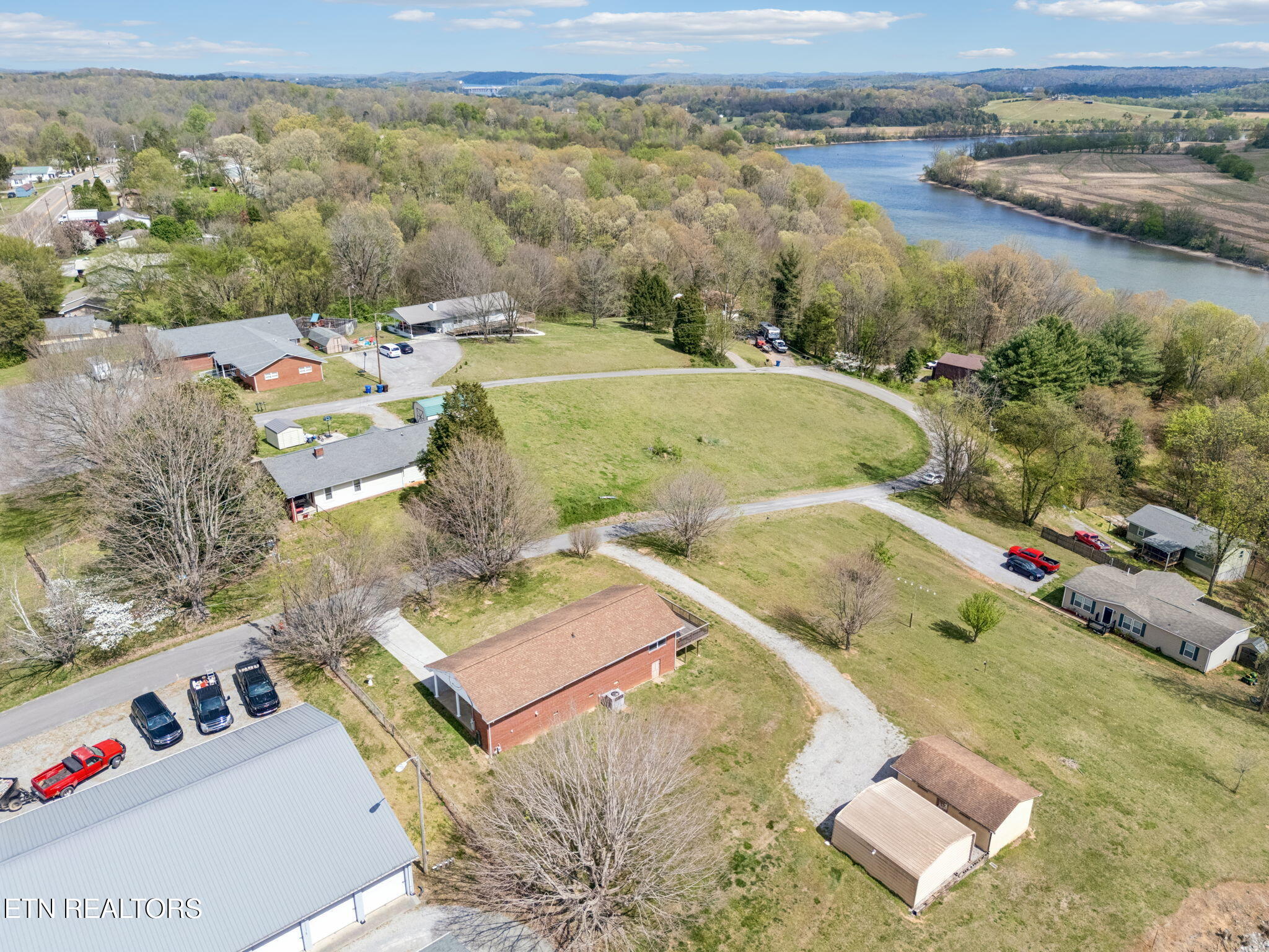 132 Webb Circle Lenoir City TN 37771