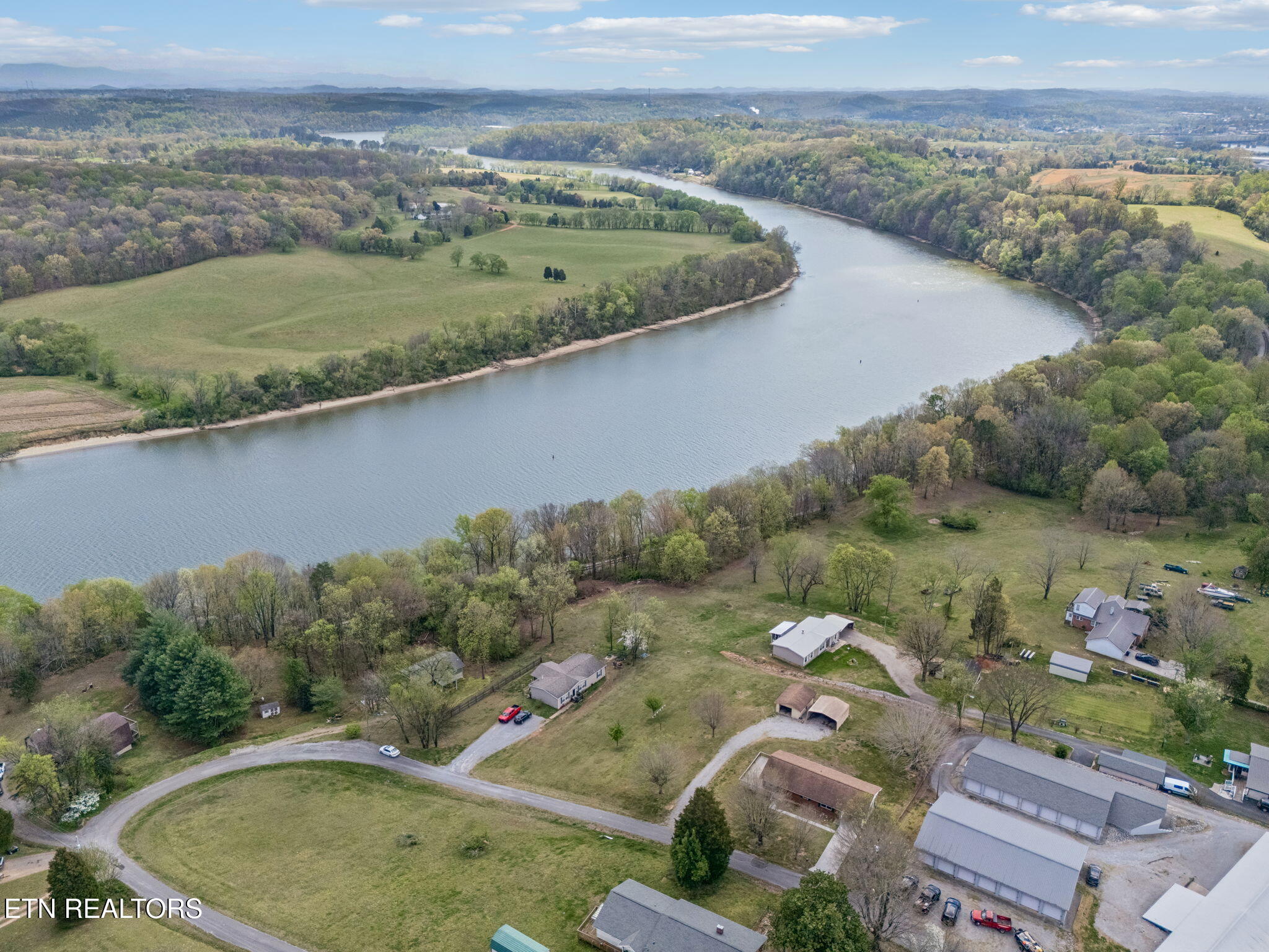 132 Webb Circle Lenoir City TN 37771