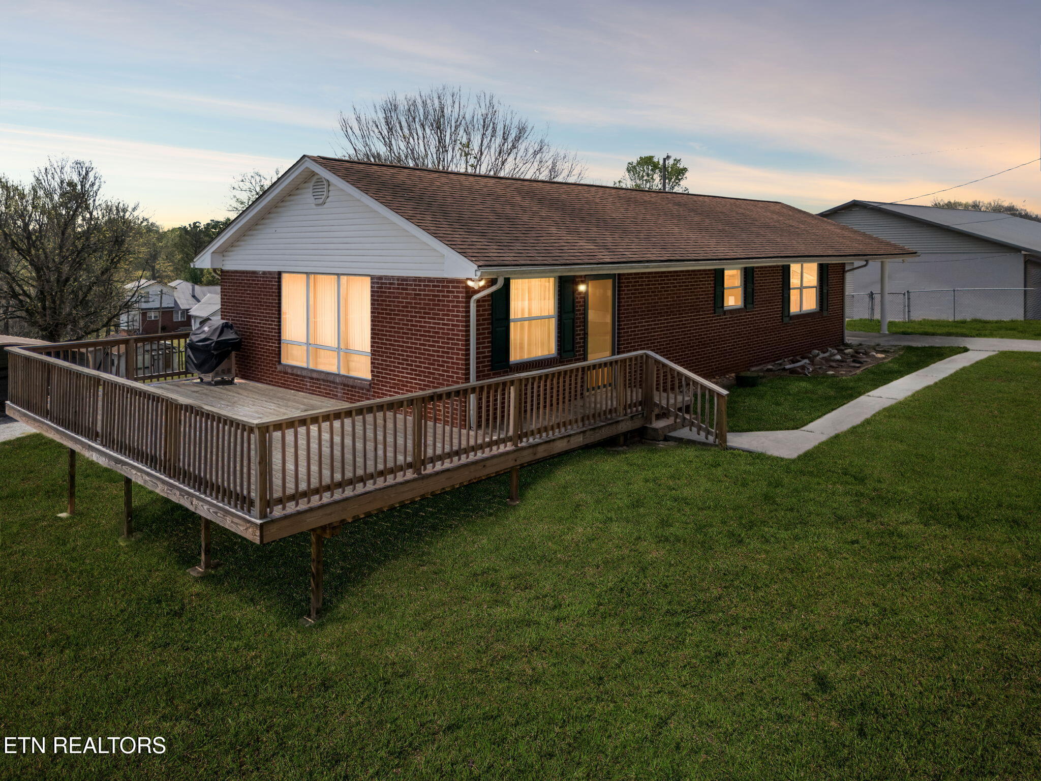 132 Webb Circle Lenoir City TN 37771