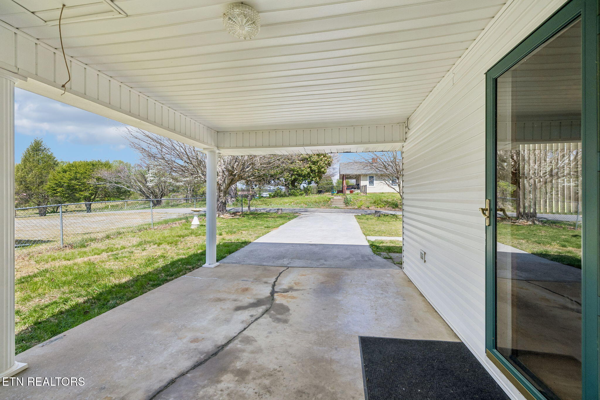 132 Webb Circle Lenoir City TN 37771