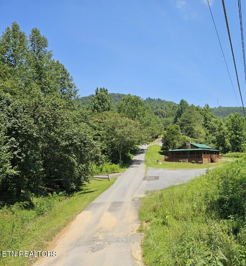1999 E Mountain View Way Sevierville TN 37862