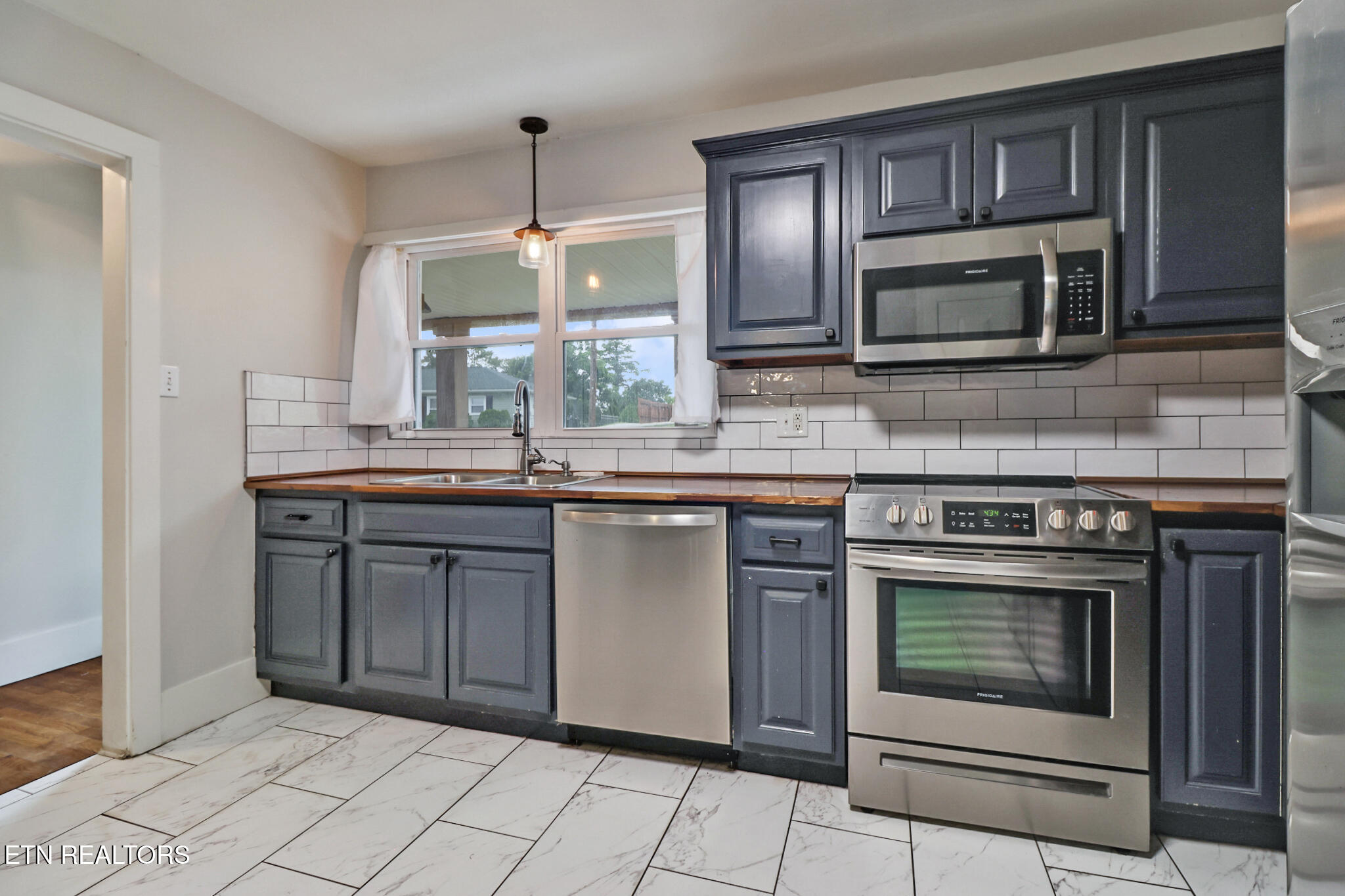 820 Sunset Drive Kingston TN 37763