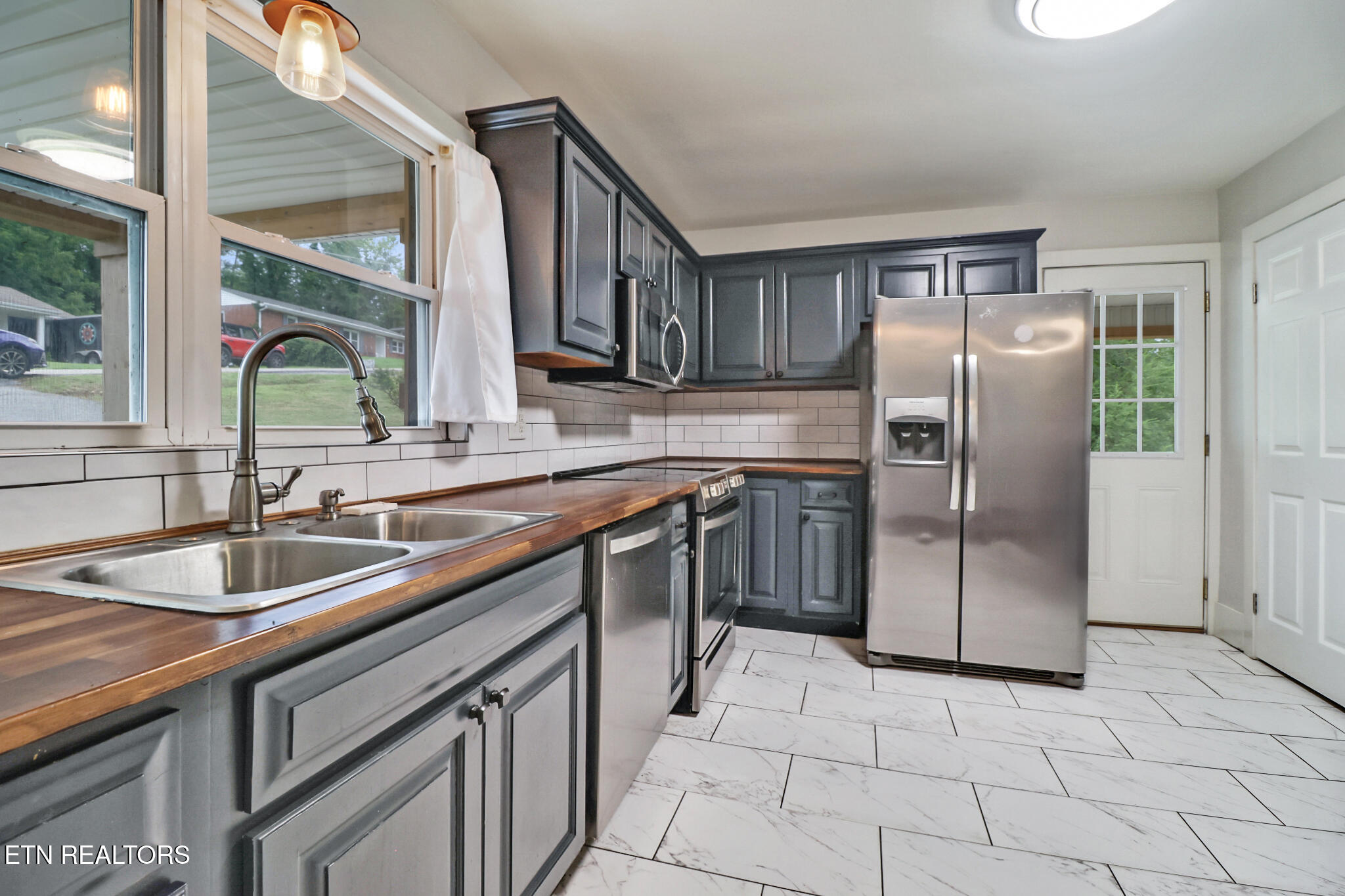 820 Sunset Drive Kingston TN 37763