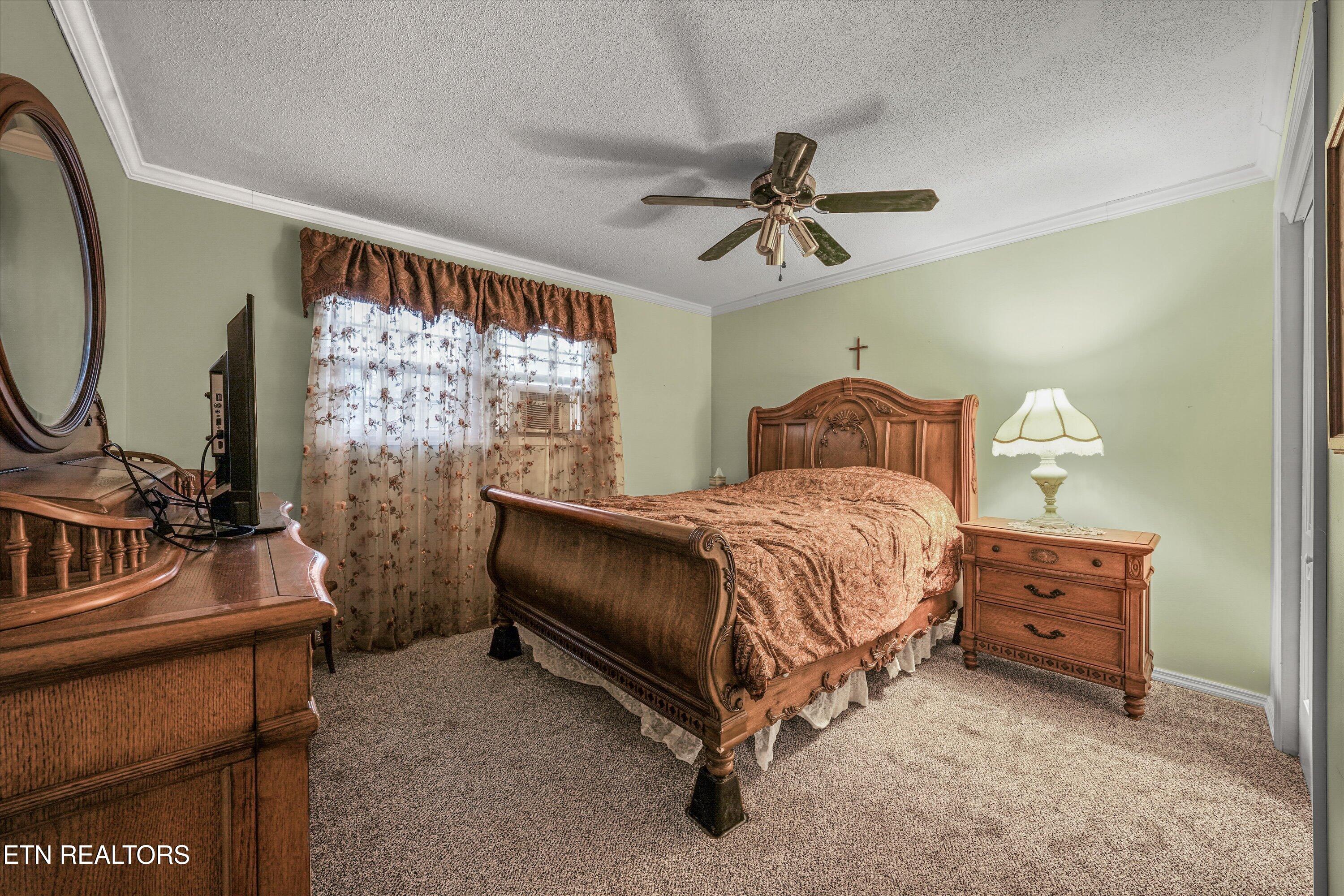 131 Scott. Road Harriman TN 37748