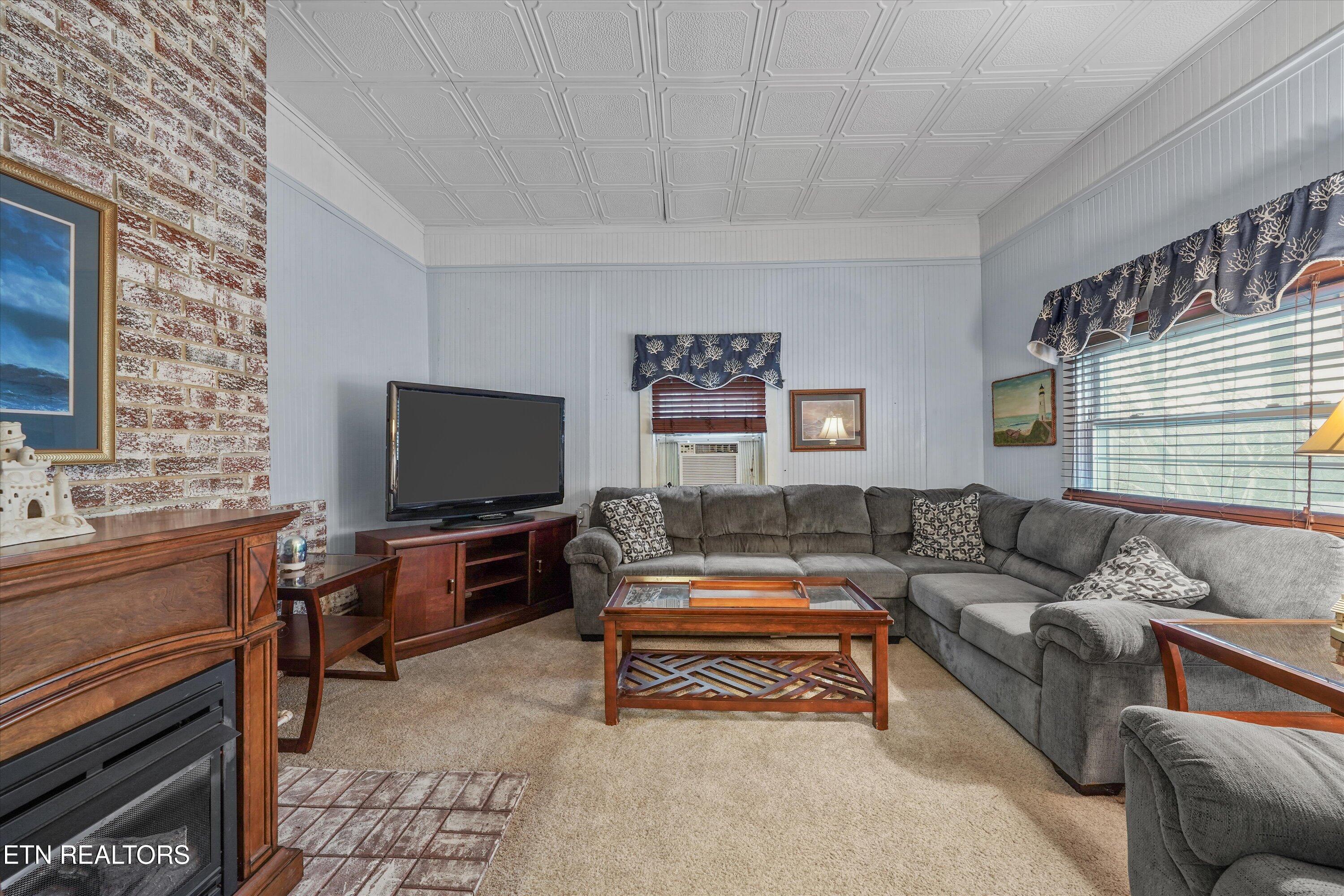 131 Scott. Road Harriman TN 37748