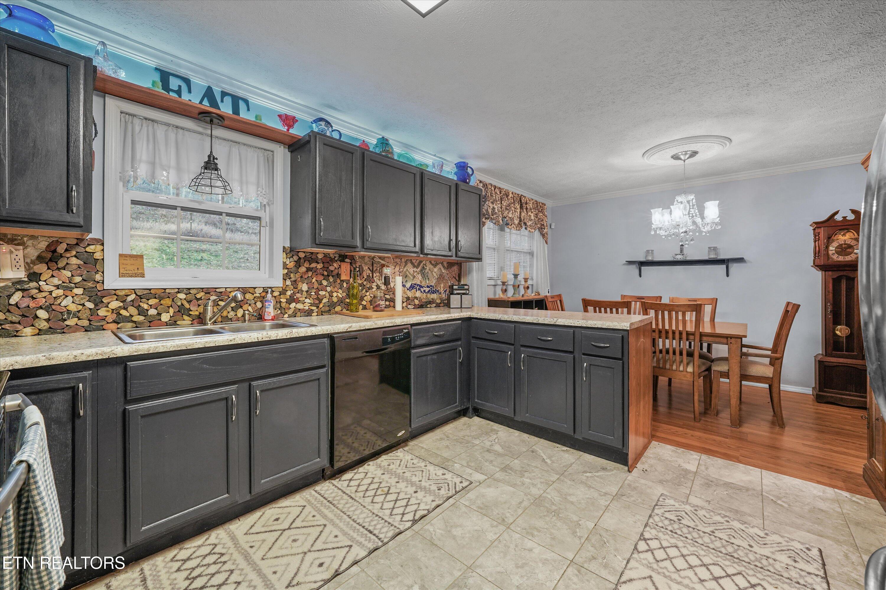 131 Scott. Road Harriman TN 37748