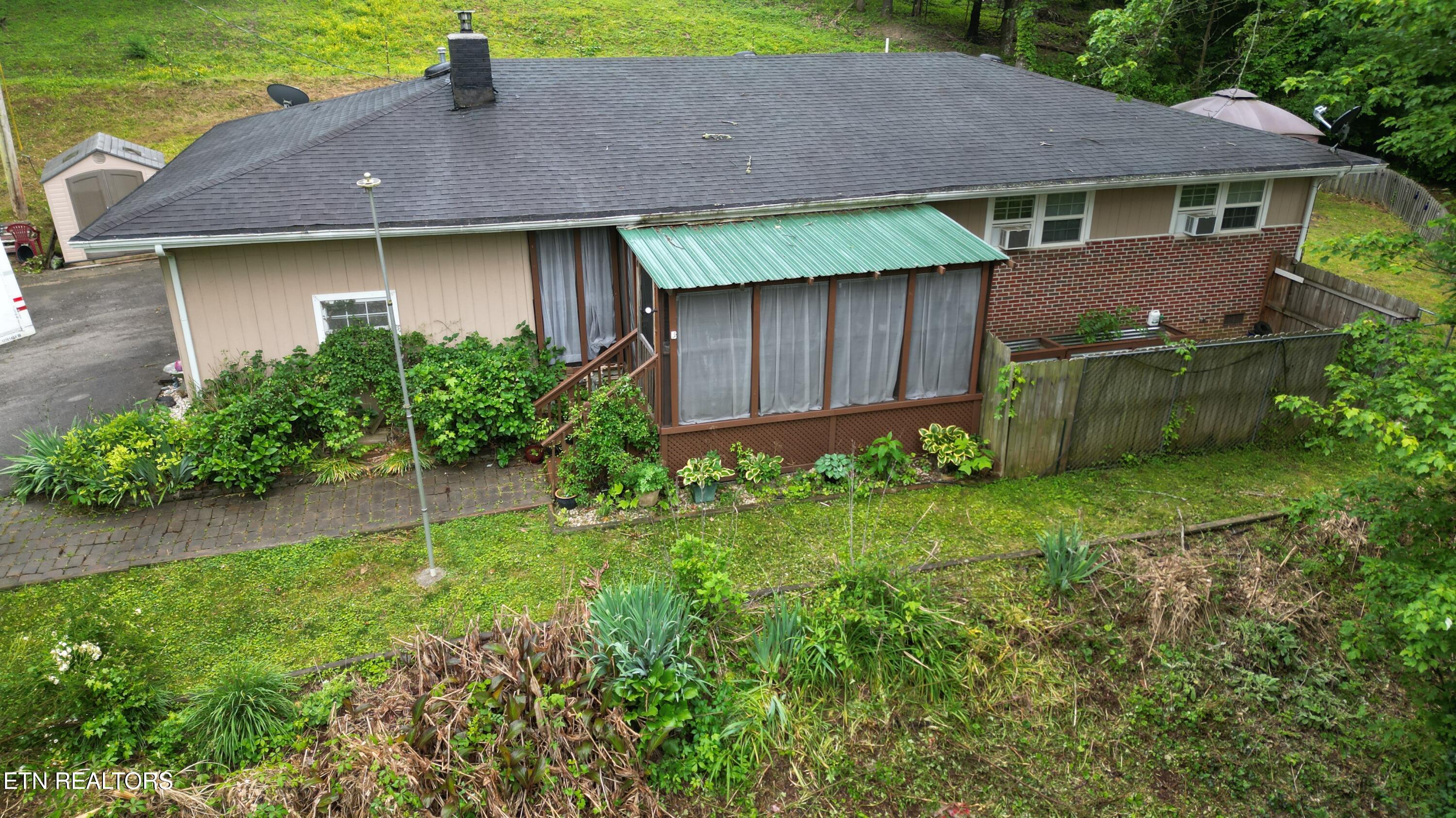 131 Scott. Road Harriman TN 37748