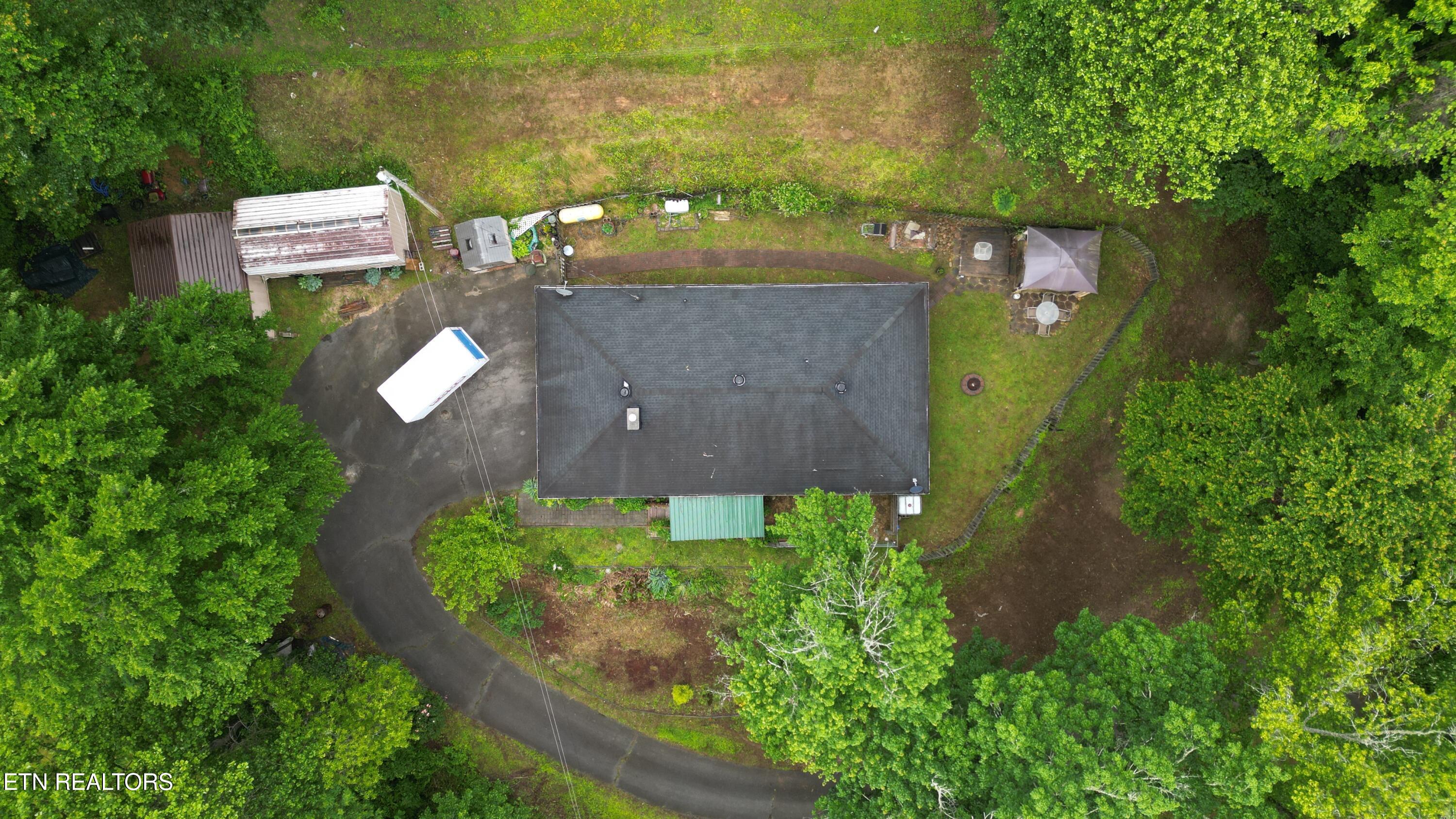131 Scott. Road Harriman TN 37748