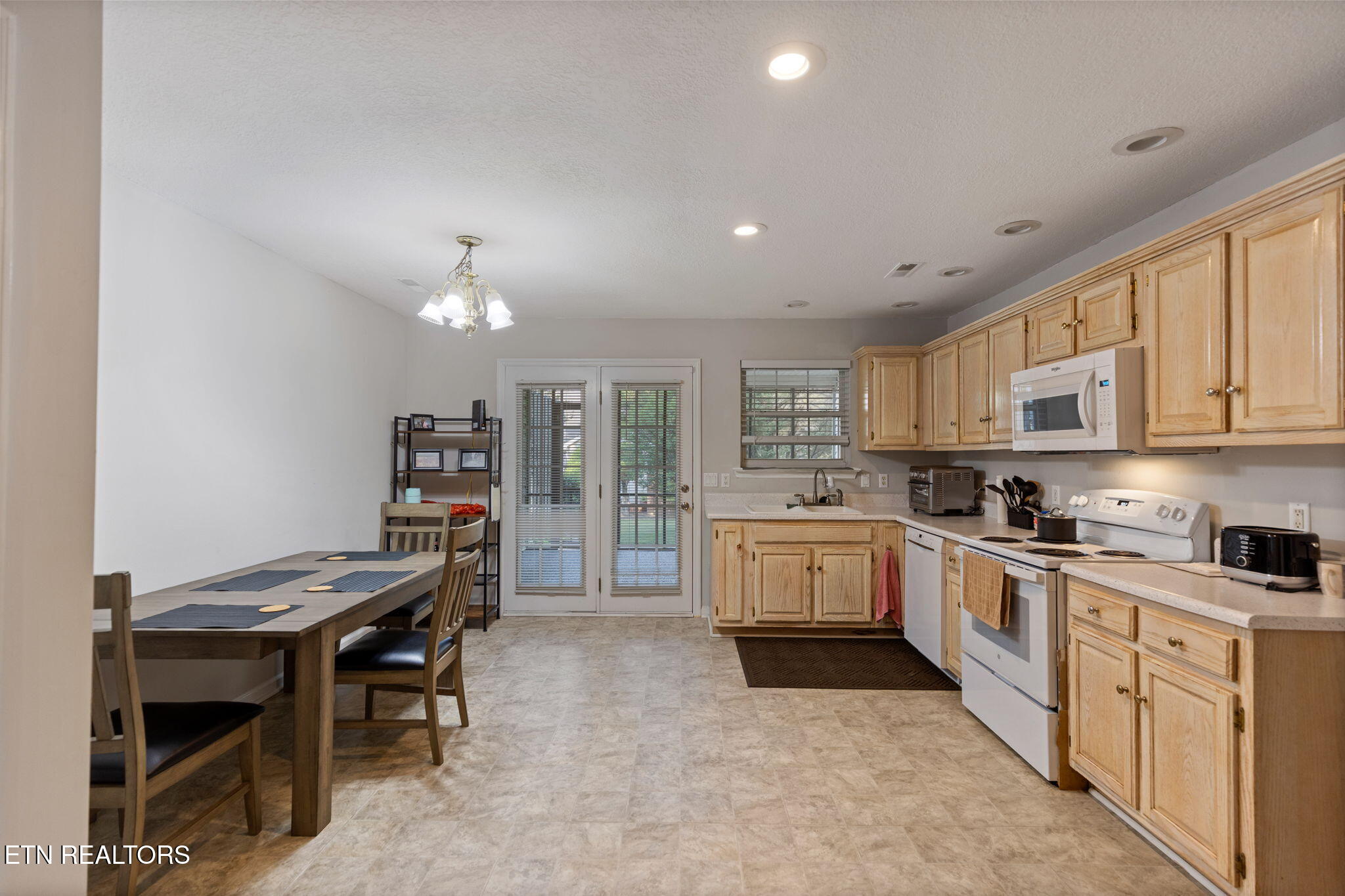2427 Queens Lace Trail Chattanooga TN 37421