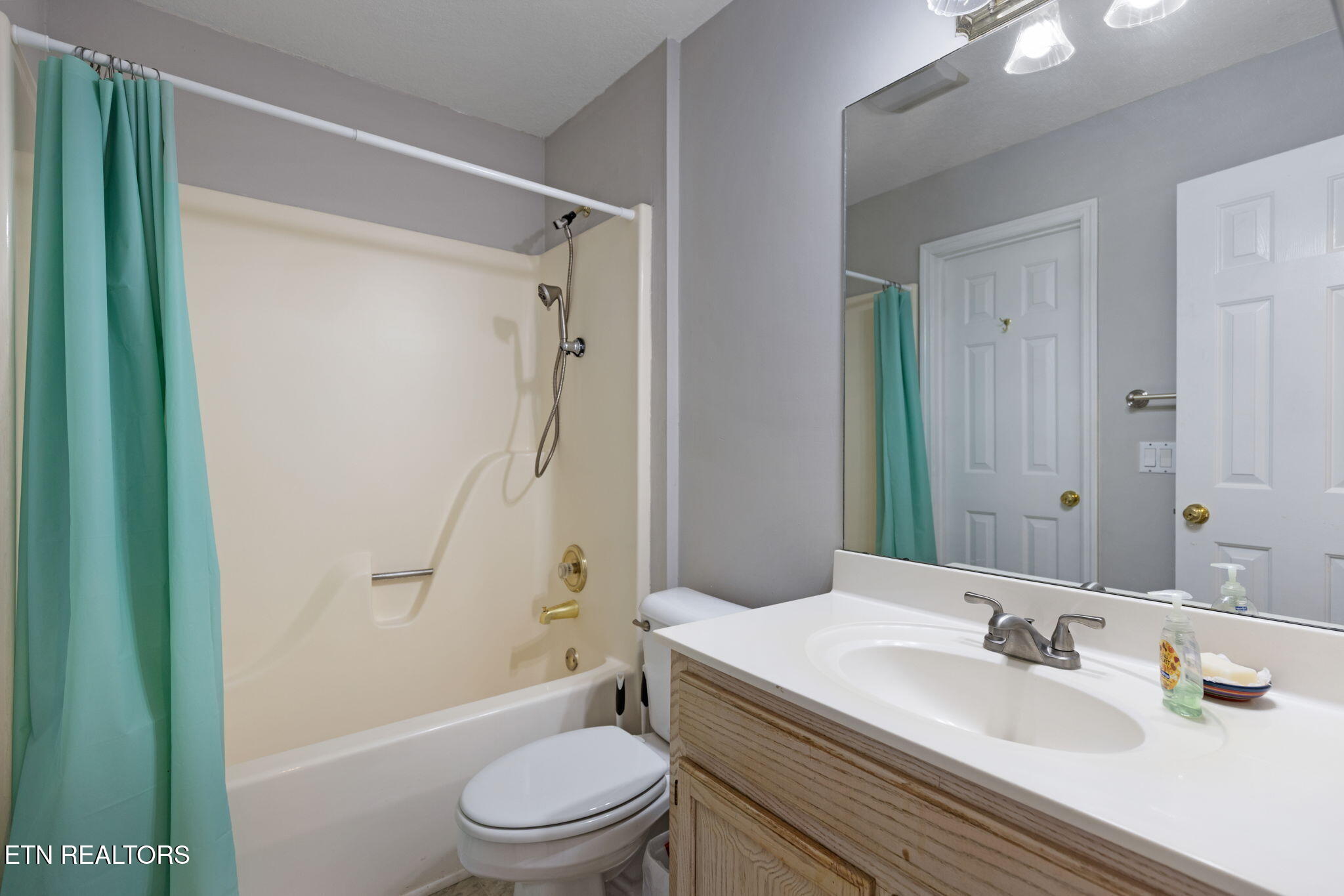 2427 Queens Lace Trail Chattanooga TN 37421