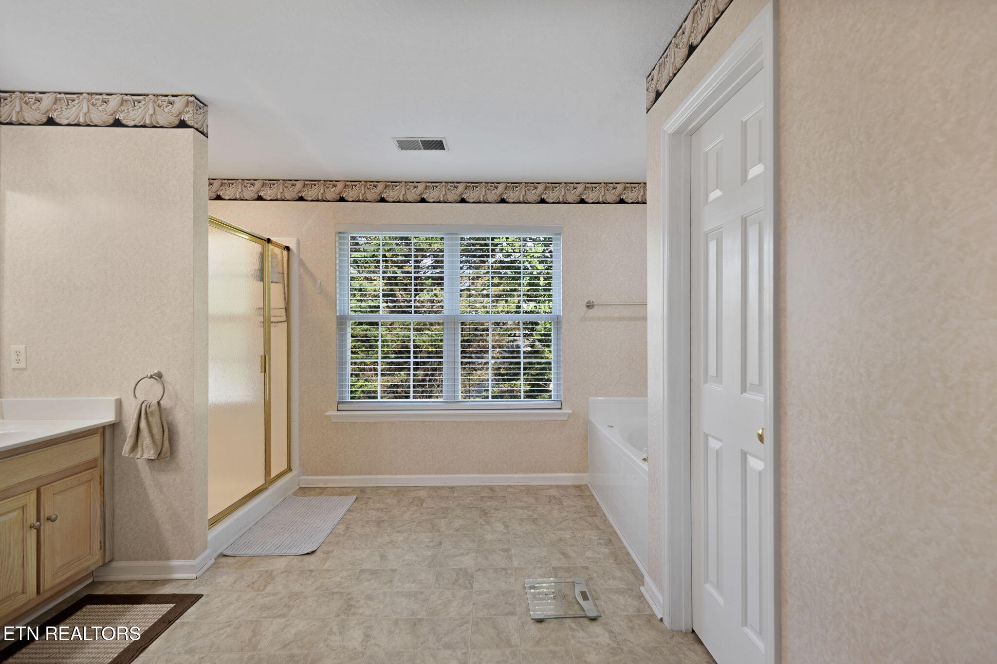 2427 Queens Lace Trail Chattanooga TN 37421