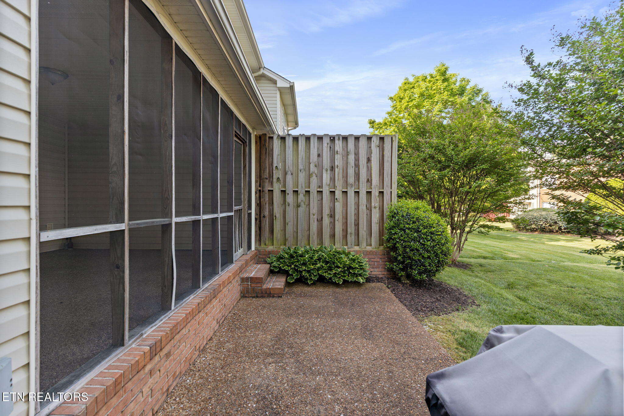 2427 Queens Lace Trail Chattanooga TN 37421