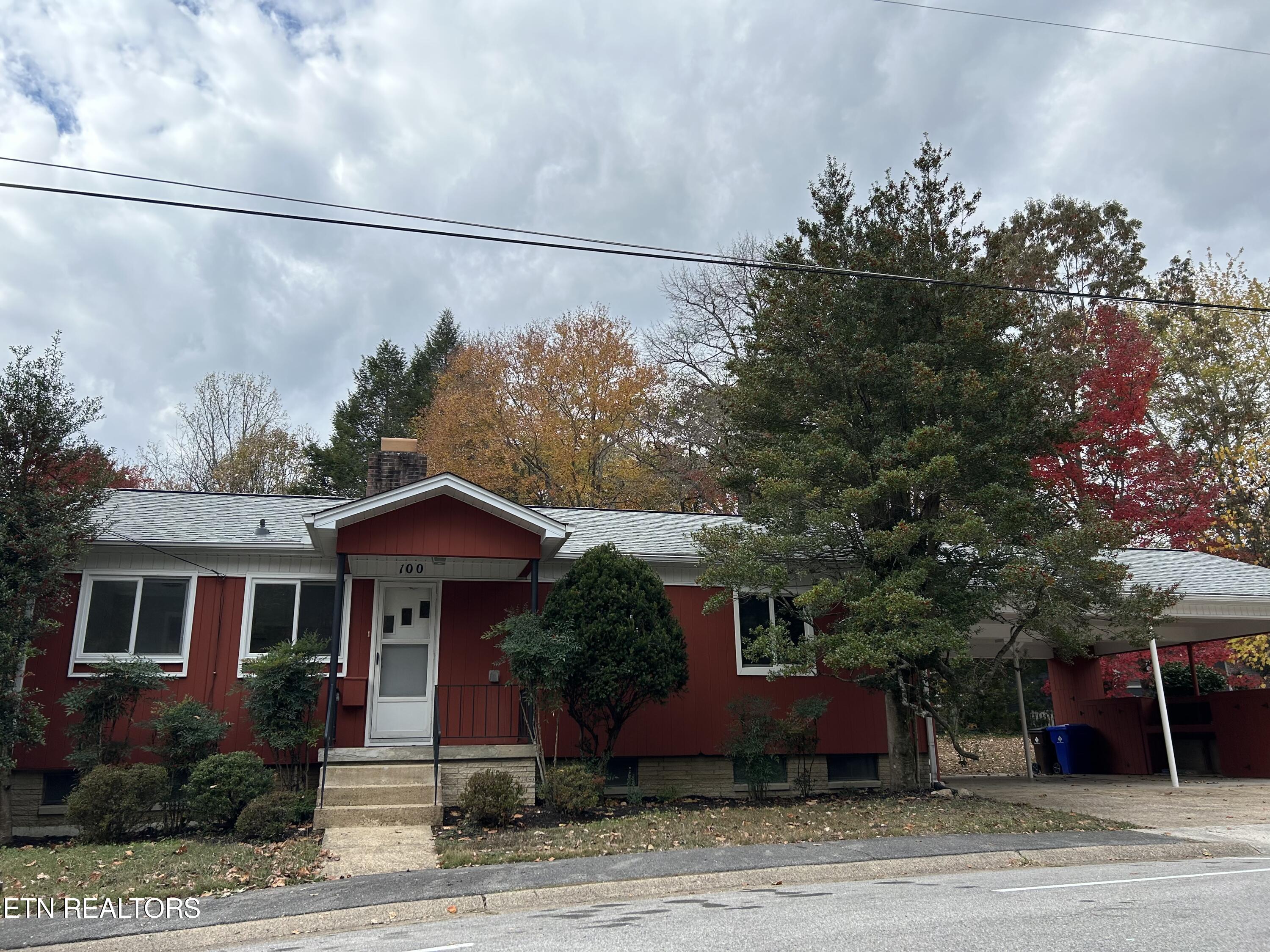100 Ontario Lane Oak Ridge TN 37830
