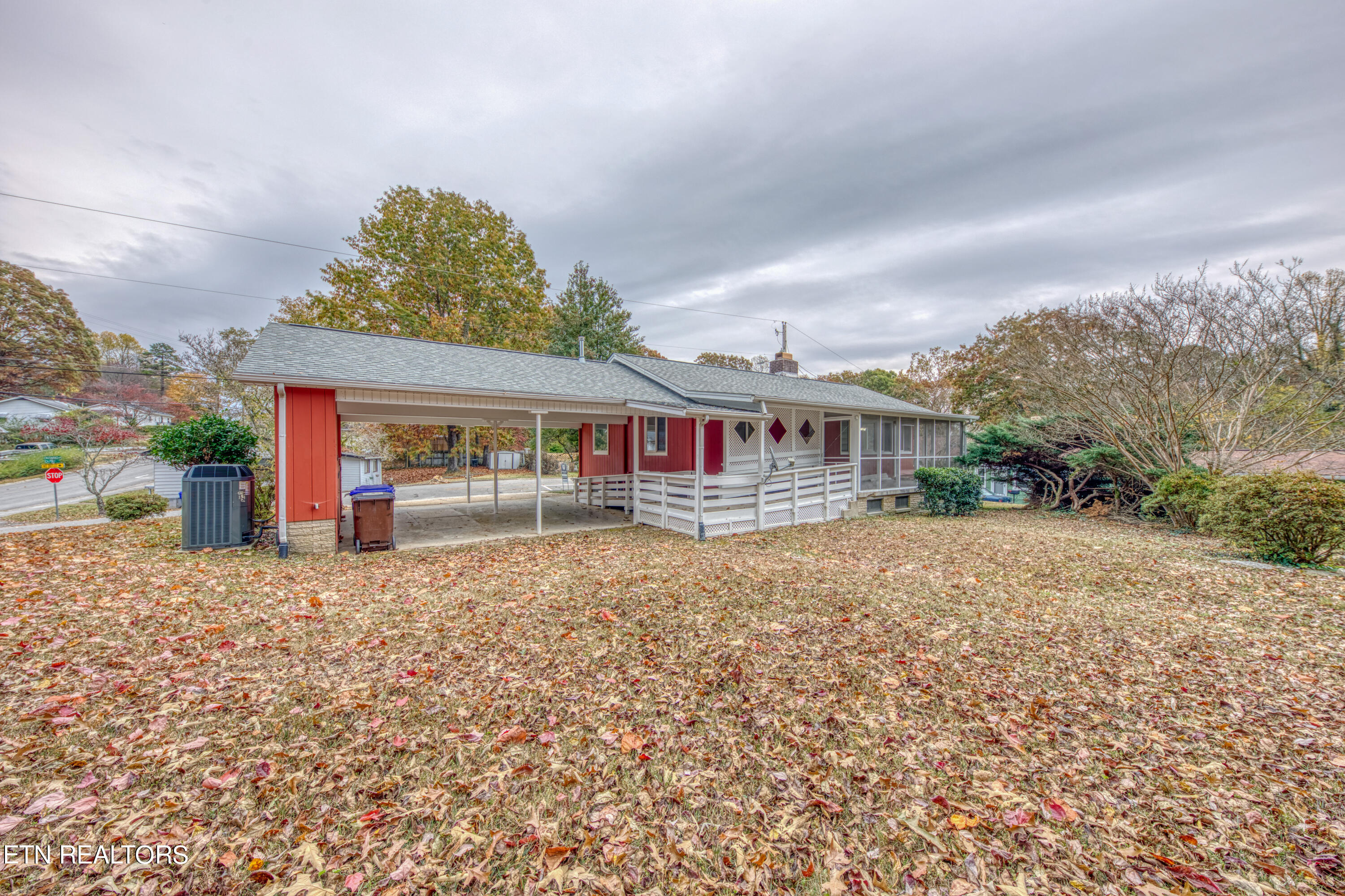 100 Ontario Lane Oak Ridge TN 37830