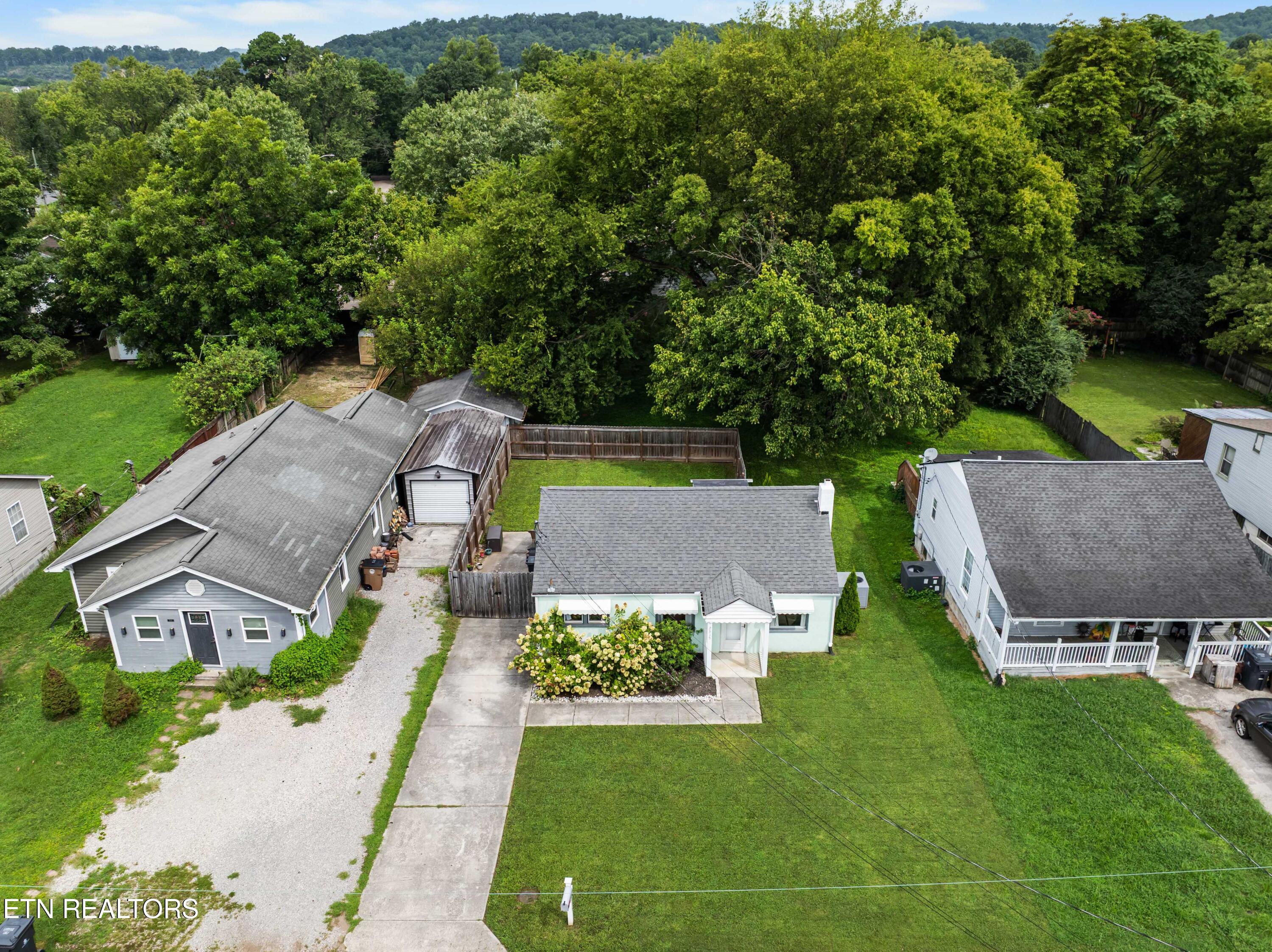 2515 Seymour Avenue Knoxville TN 37917