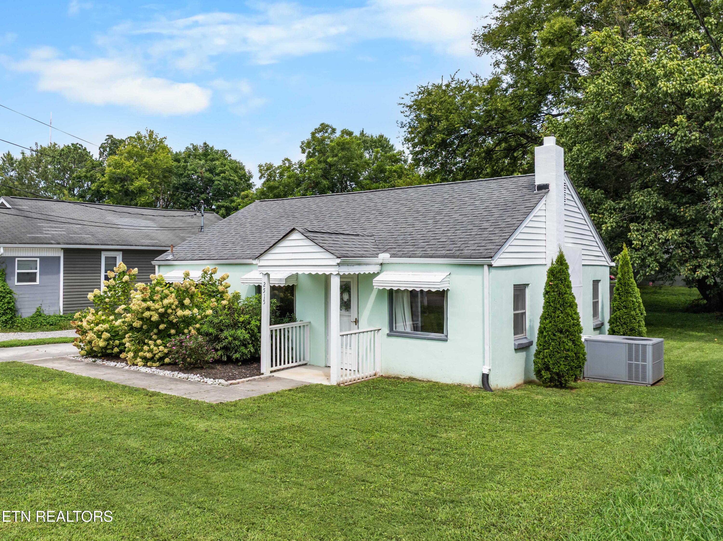 2515 Seymour Avenue Knoxville TN 37917
