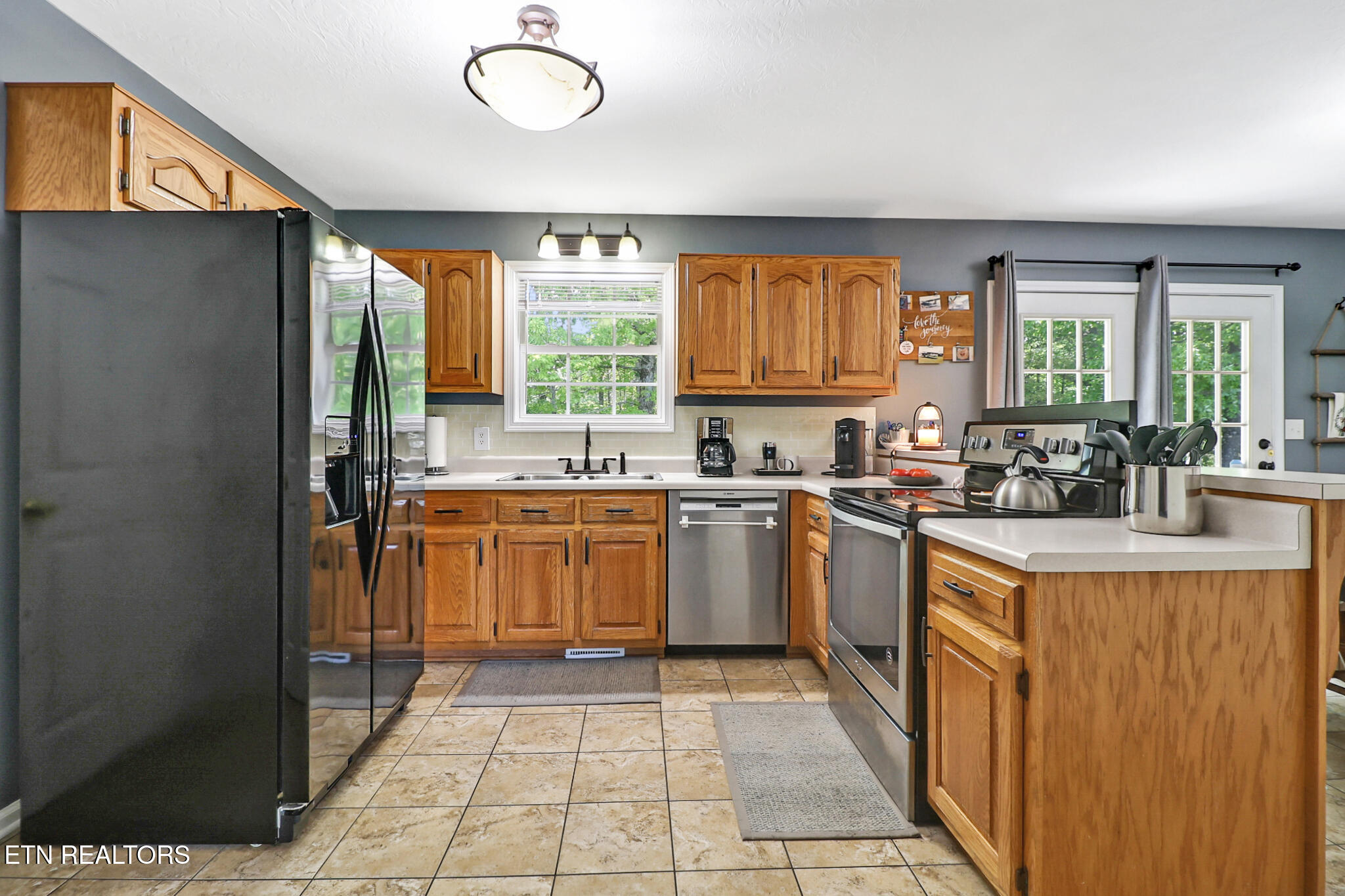 1004 Colony Road Grimsley TN 38565