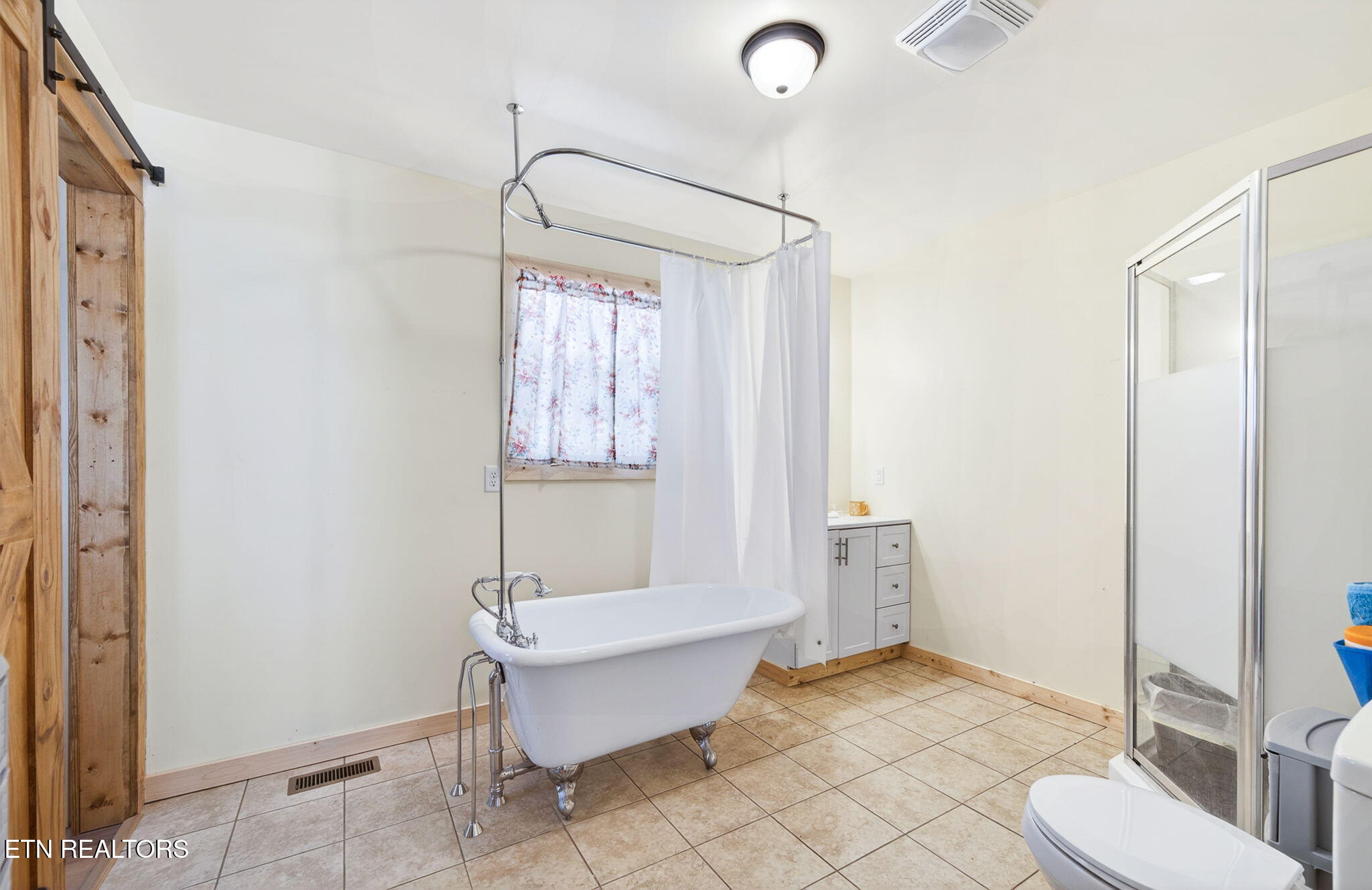 525 Riley Creek Road Whitleyville TN 38588