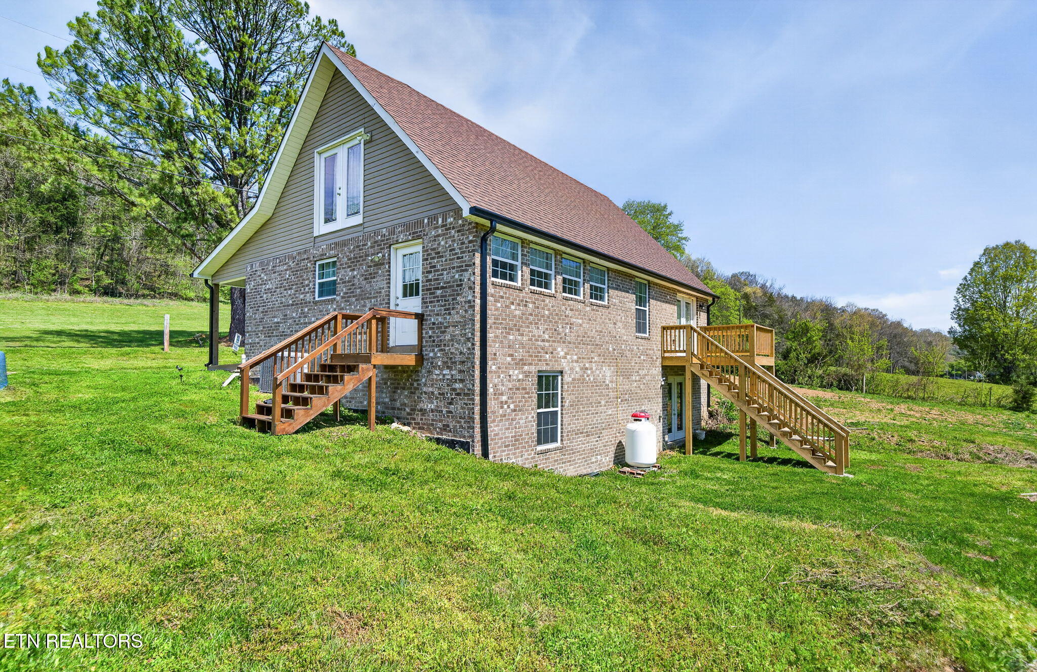 525 Riley Creek Road Whitleyville TN 38588