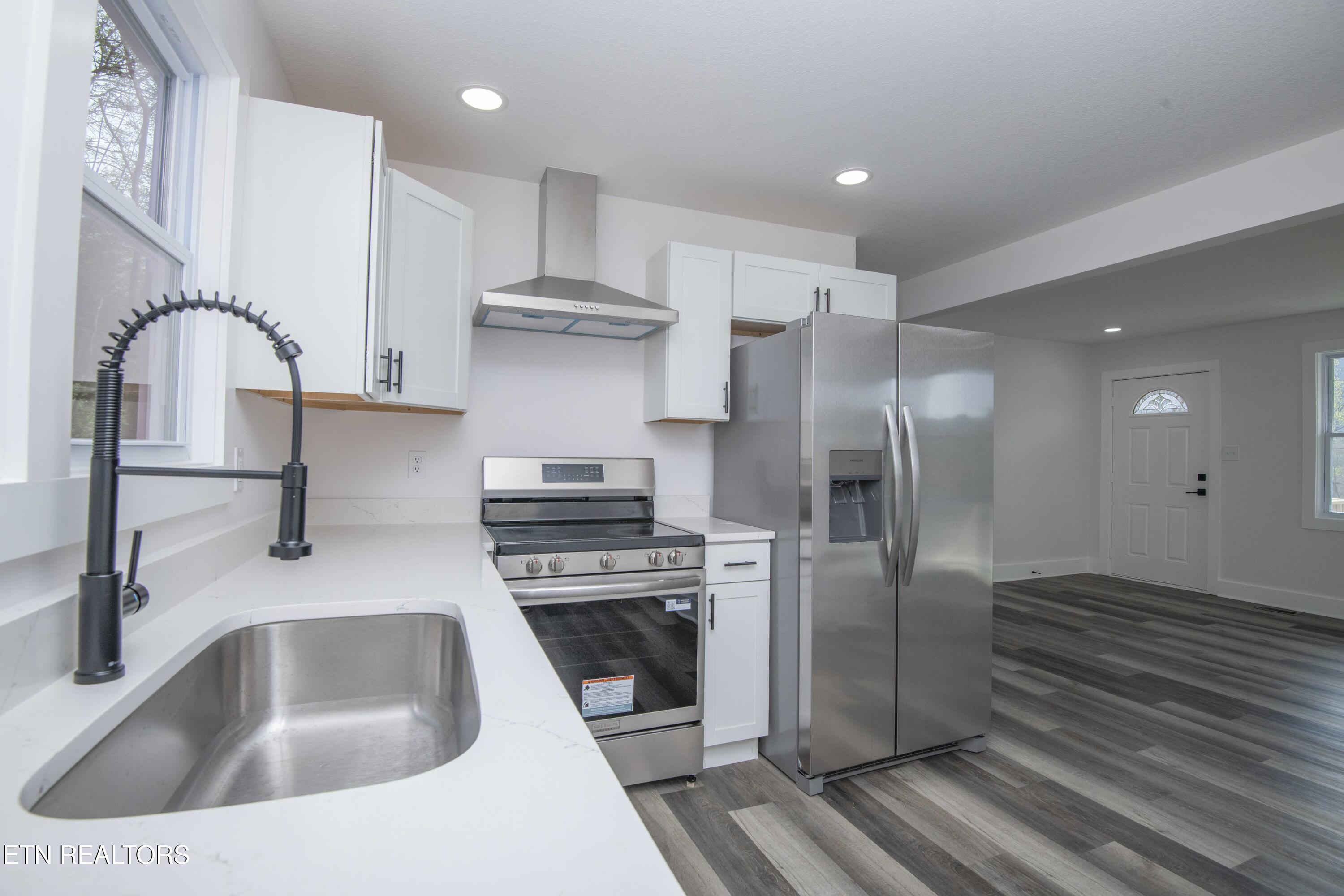 3221 Greenway Drive Knoxville TN 37918