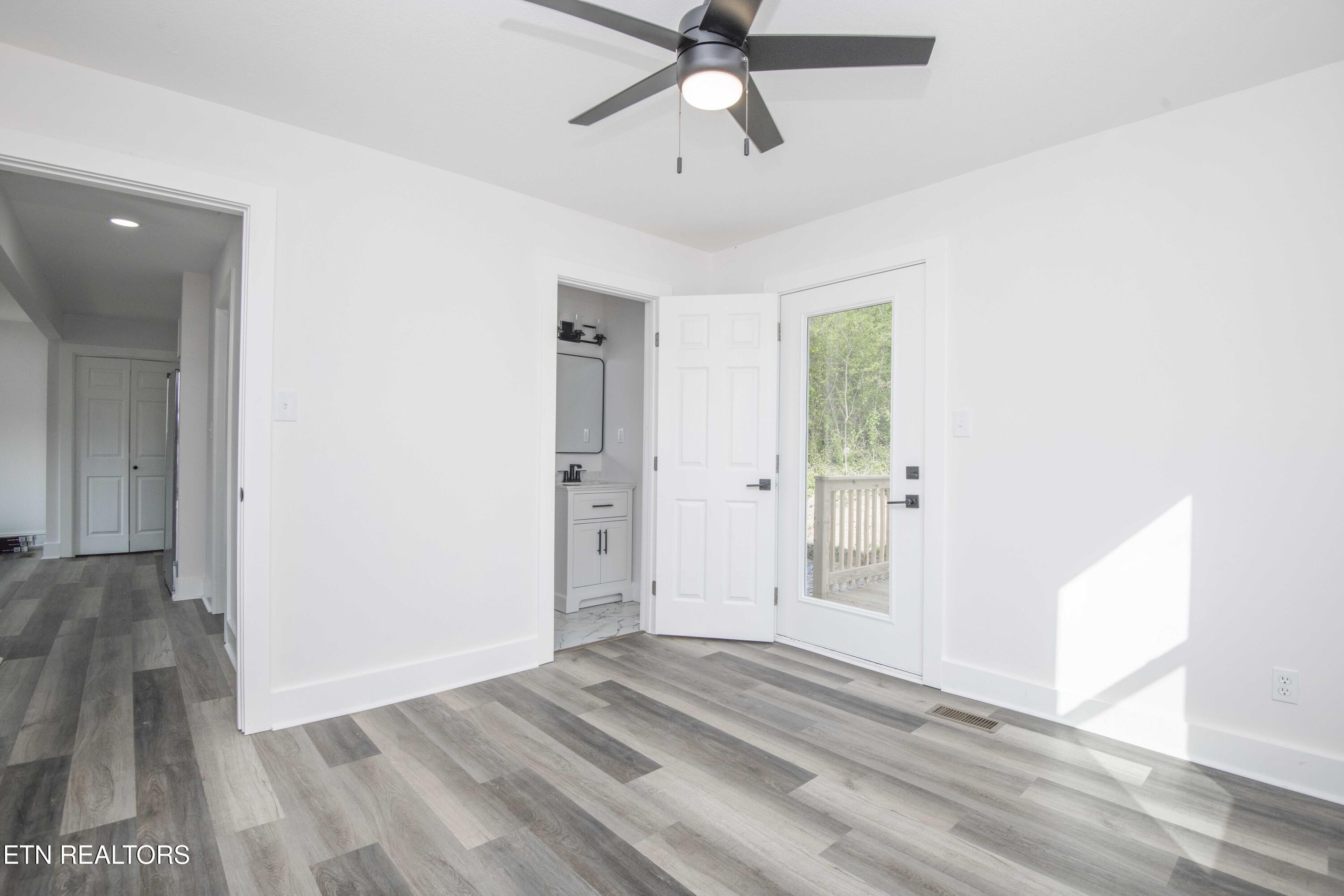 3221 Greenway Drive Knoxville TN 37918